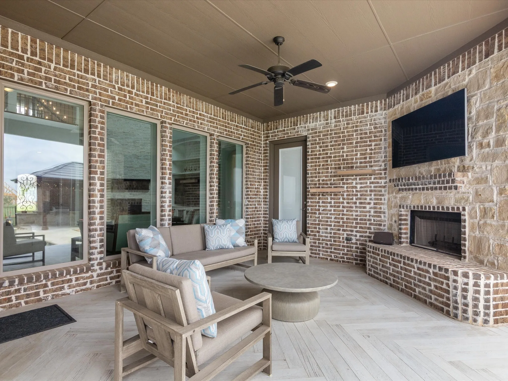 Single Family Residence For Sale in Parker County , 212 Nueces Trail, Aledo, Texas 76008, 4 Bedroom, 5 Bathroom, 4 Garage spaces, 4,290 Sqft, built in 2018, Preowned, mls#21124406, Real Estate Agent in Aledo, Homes For Sale in Parker county, Homes For Sale in Aledo, Realtor in Aledo Texas, Real Estate Brokerage Independent Realty Texas, Luminita Cordes Realtor