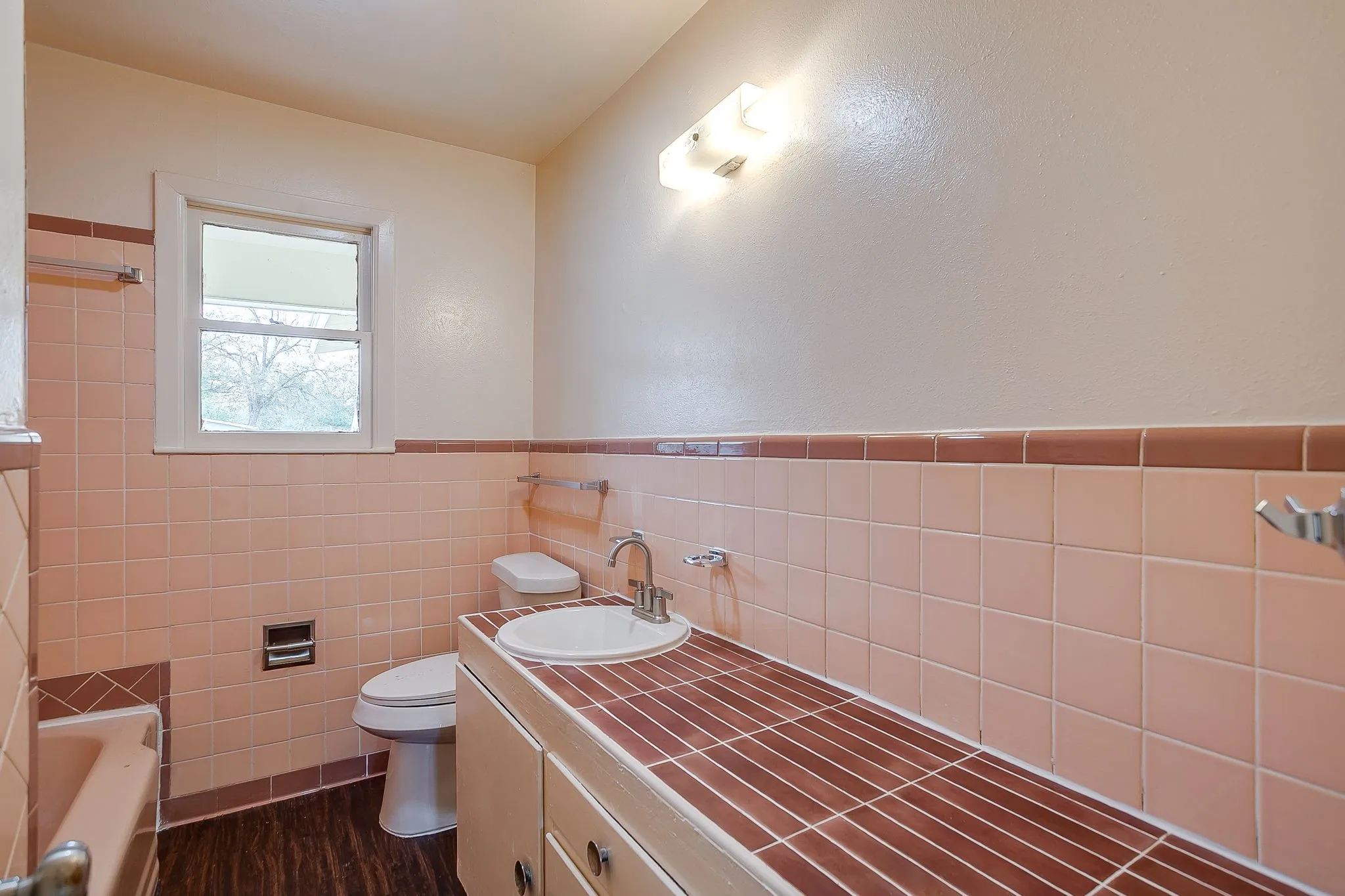 Single Family Residence For Rent in Tarrant County , 4315 Mackey Drive, North Richland Hills, Texas 76180, 3 Bedroom, 2 Bathroom, 2 Garage spaces, 1,421 Sqft, built in 1955, mls#21122173, Real Estate Agent in North Richland Hills, Homes For Rent in Tarrant county, Homes For Rent in North Richland Hills, Realtor in North Richland Hills Texas, Real Estate Brokerage Independent Realty Texas, Luminita Cordes Realtor