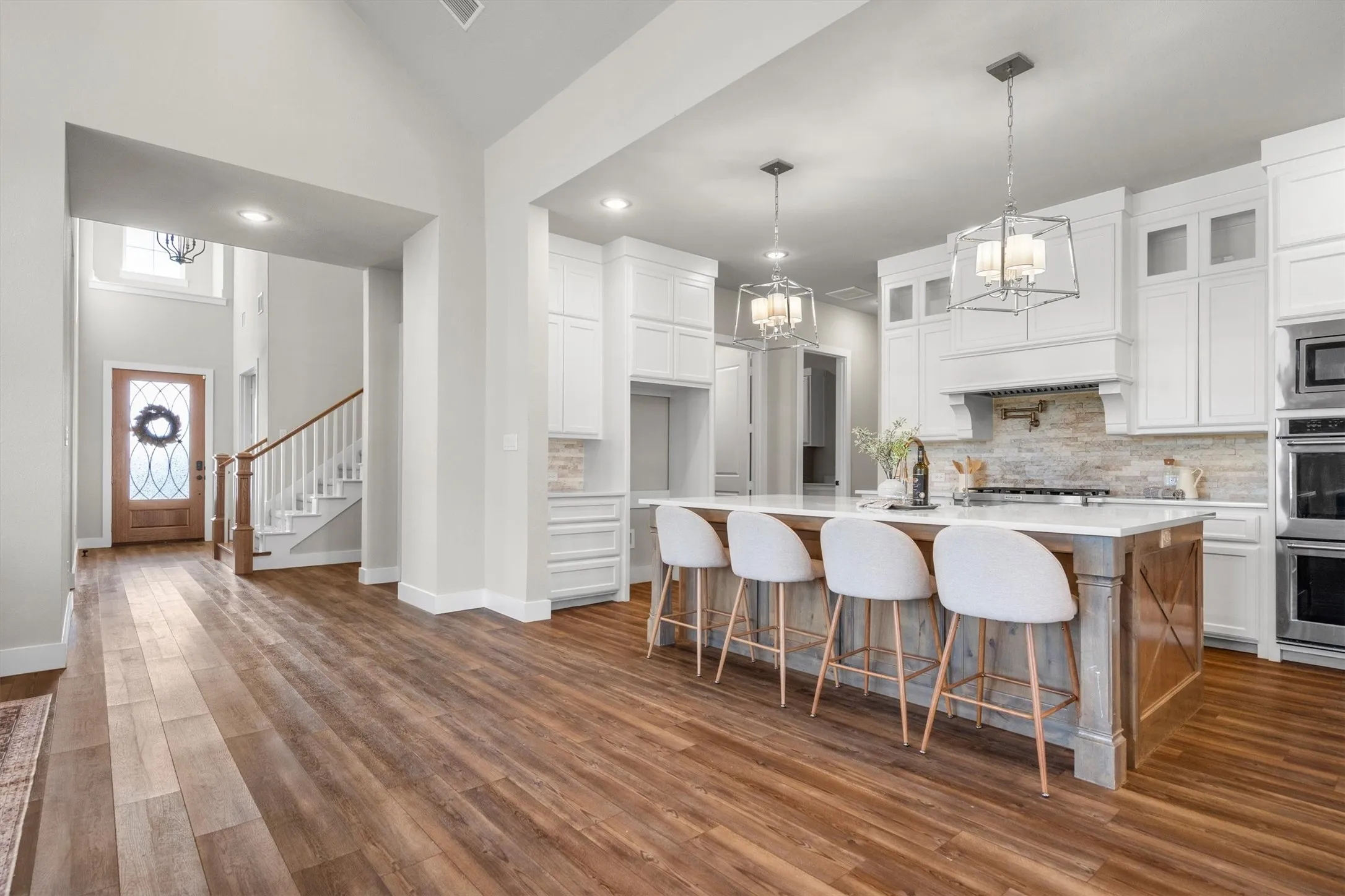 Single Family Residence For Sale in Denton County , 4200 Coopwood Drive, Prosper, Texas 75078, 5 Bedrooms, 6 Bathrooms, 3 Garage spaces, 3,879 Sqft, built in 2021, Preowned, Price $1,075,000, mls#21116267, Real Estate Agent in Prosper, Homes For Sale in Denton county, Homes For Sale in Prosper, Realtor in Prosper Texas, Real Estate Brokerage Independent Realty Texas, Luminita Cordes Realtor