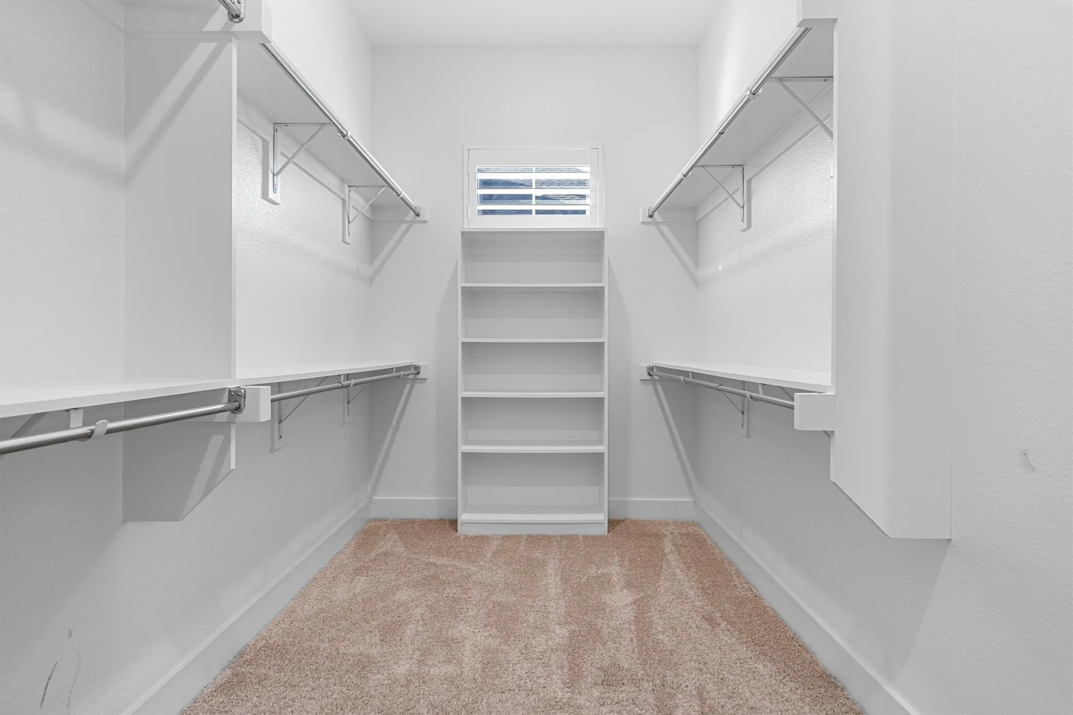 Single Family Residence For Sale in Denton County , 4200 Coopwood Drive, Prosper, Texas 75078, 5 Bedrooms, 6 Bathrooms, 3 Garage spaces, 3,879 Sqft, built in 2021, Preowned, Price $1,075,000, mls#21116267, Real Estate Agent in Prosper, Homes For Sale in Denton county, Homes For Sale in Prosper, Realtor in Prosper Texas, Real Estate Brokerage Independent Realty Texas, Luminita Cordes Realtor