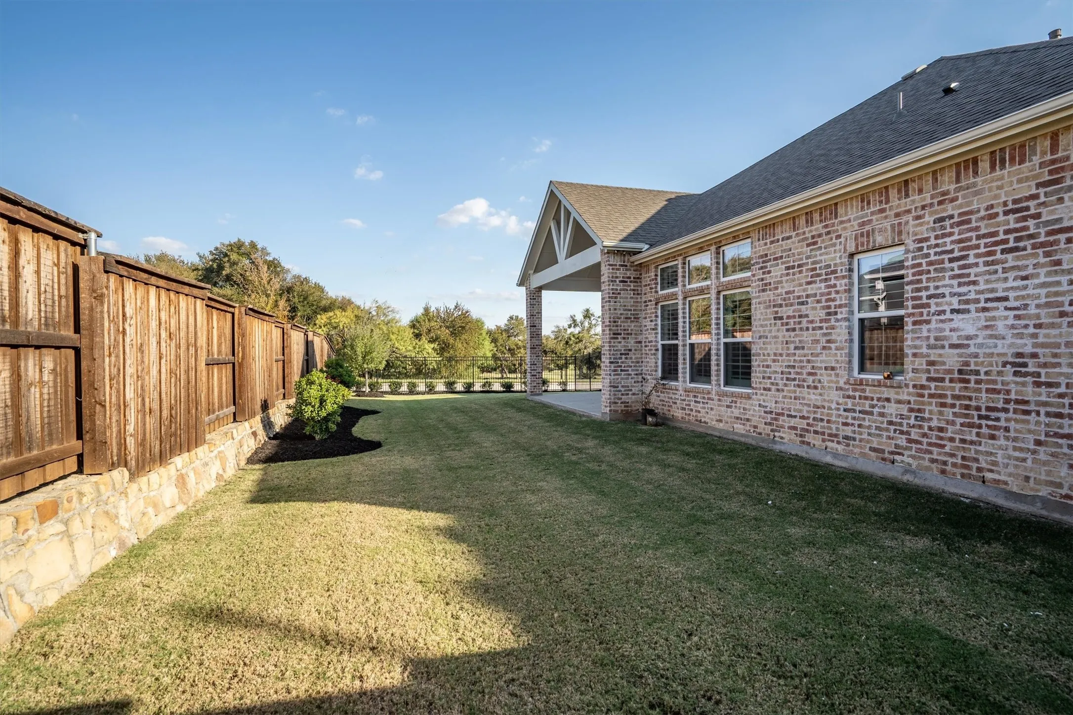 Single Family Residence For Sale in Denton County , 4200 Coopwood Drive, Prosper, Texas 75078, 5 Bedrooms, 6 Bathrooms, 3 Garage spaces, 3,879 Sqft, built in 2021, Preowned, Price $1,075,000, mls#21116267, Real Estate Agent in Prosper, Homes For Sale in Denton county, Homes For Sale in Prosper, Realtor in Prosper Texas, Real Estate Brokerage Independent Realty Texas, Luminita Cordes Realtor