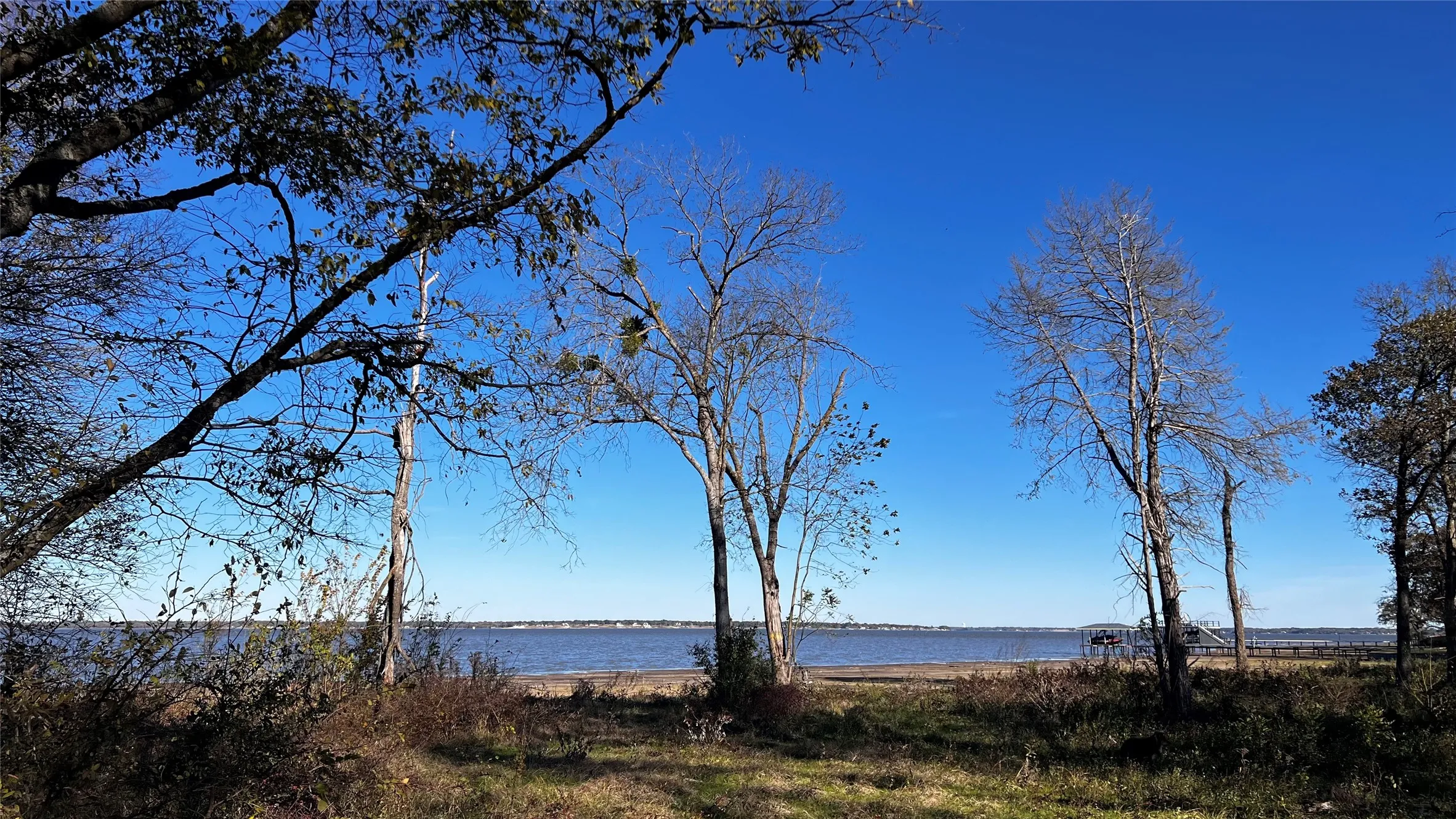 Enjoy exceptional water views of Cedar Creek Lake! This site is the perfect place to build your dream home.