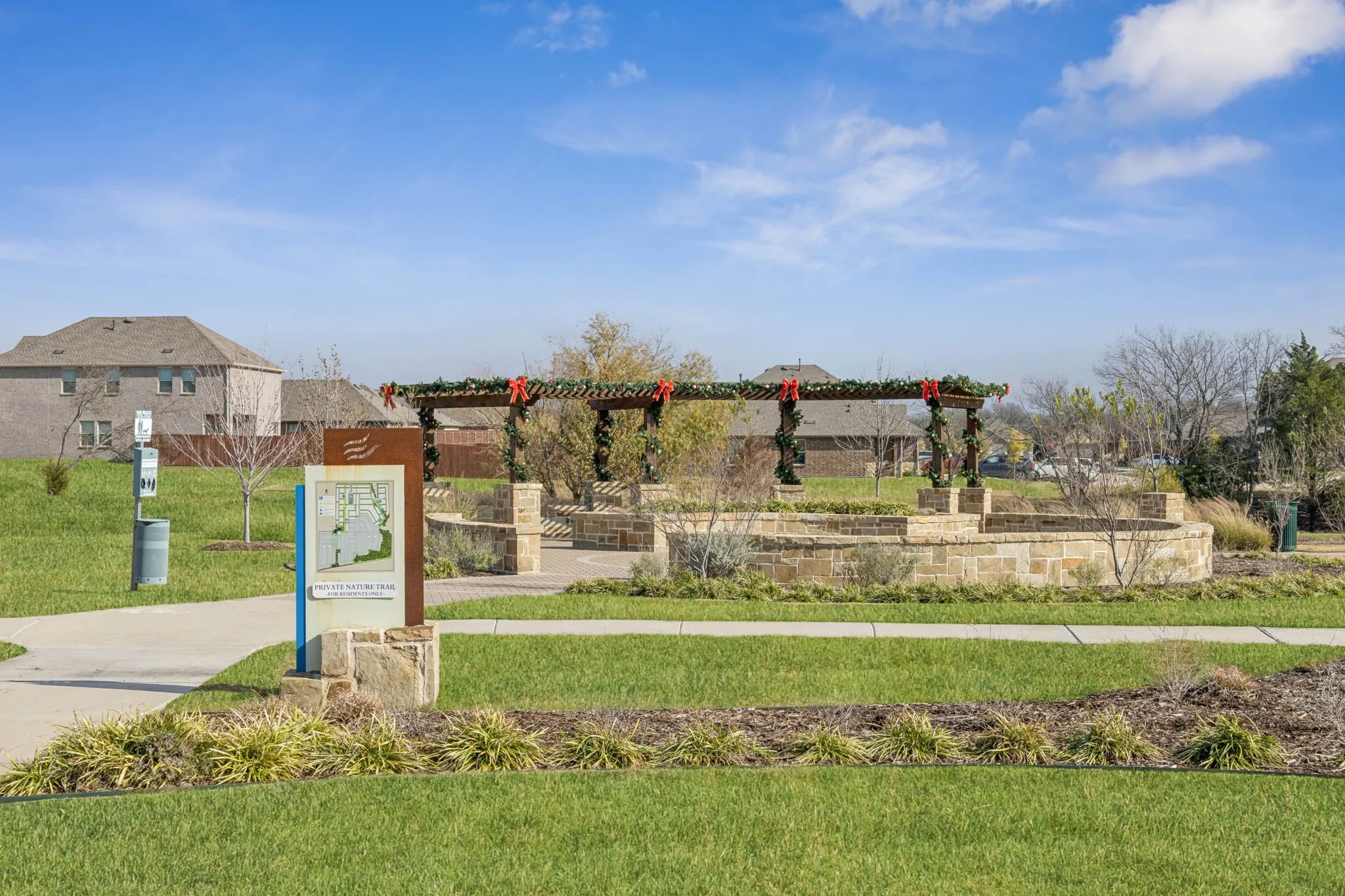 Single Family Residence For Sale in Collin County , 645 Blissful Bend, Lavon, Texas 75166, 4 Bedroom, 2 Bathroom, 2 Garage spaces, 1,592 Sqft, built in 2023, Preowned, mls#21122870, Real Estate Agent in Lavon, Homes For Sale in Collin county, Homes For Sale in Lavon, Realtor in Lavon Texas, Real Estate Brokerage Independent Realty Texas, Luminita Cordes Realtor