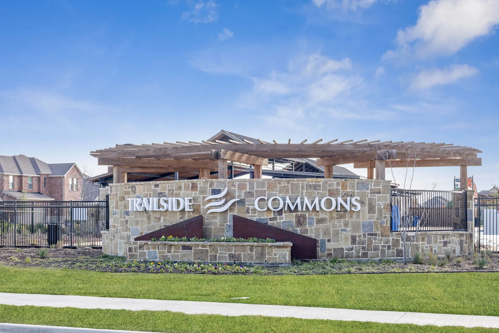 Single Family Residence For Sale in Collin County , 645 Blissful Bend, Lavon, Texas 75166, 4 Bedroom, 2 Bathroom, 2 Garage spaces, 1,592 Sqft, built in 2023, Preowned, mls#21122870, Real Estate Agent in Lavon, Homes For Sale in Collin county, Homes For Sale in Lavon, Realtor in Lavon Texas, Real Estate Brokerage Independent Realty Texas, Luminita Cordes Realtor