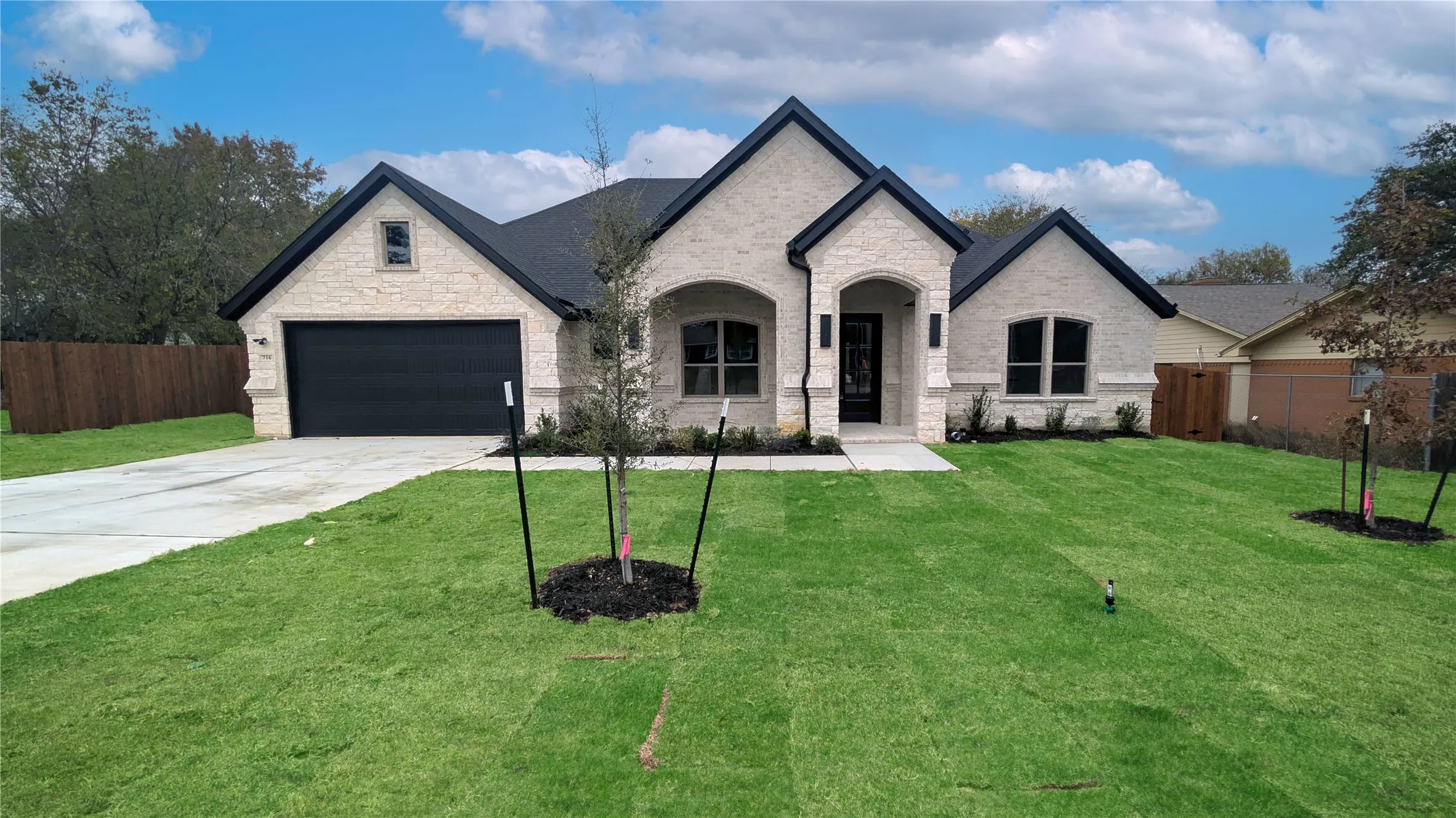 Single Family Residence For Sale in Denton County , 716 Del Drive, Denton, Texas 76207, 4 Bedrooms, 3 Bathrooms, 2 Garage spaces, 2,354 Sqft, built in 2025, New Construction - Complete, Price $489,437, mls#21126842, Real Estate Agent in Denton, Homes For Sale in Denton county, Homes For Sale in Denton, Realtor in Denton Texas, Real Estate Brokerage Independent Realty Texas, Luminita Cordes Realtor