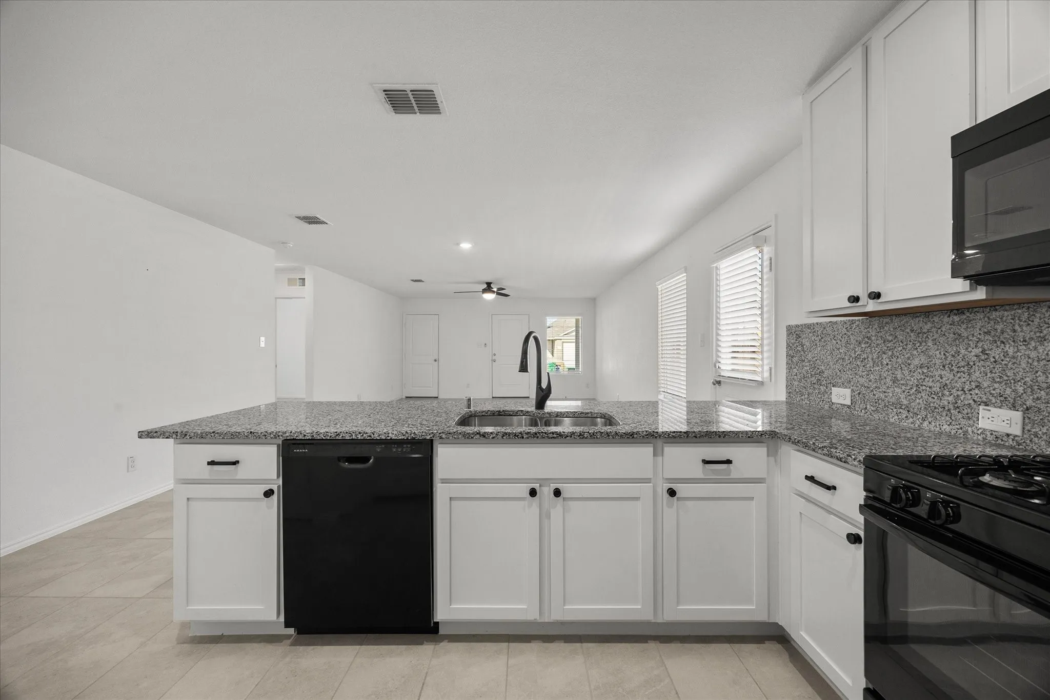 Single Family Residence For Sale in Kaufman County , 1937 Aves Glen Lane, Forney, Texas 75126, 3 Bedroom, 2 Bathroom, 2 Garage spaces, 1,260 Sqft, built in 2024, Preowned, Price $219,900, mls#21124977, Real Estate Agent in Forney, Homes For Sale in Kaufman county, Homes For Sale in Forney, Realtor in Forney Texas, Real Estate Brokerage Independent Realty Texas, Luminita Cordes Realtor