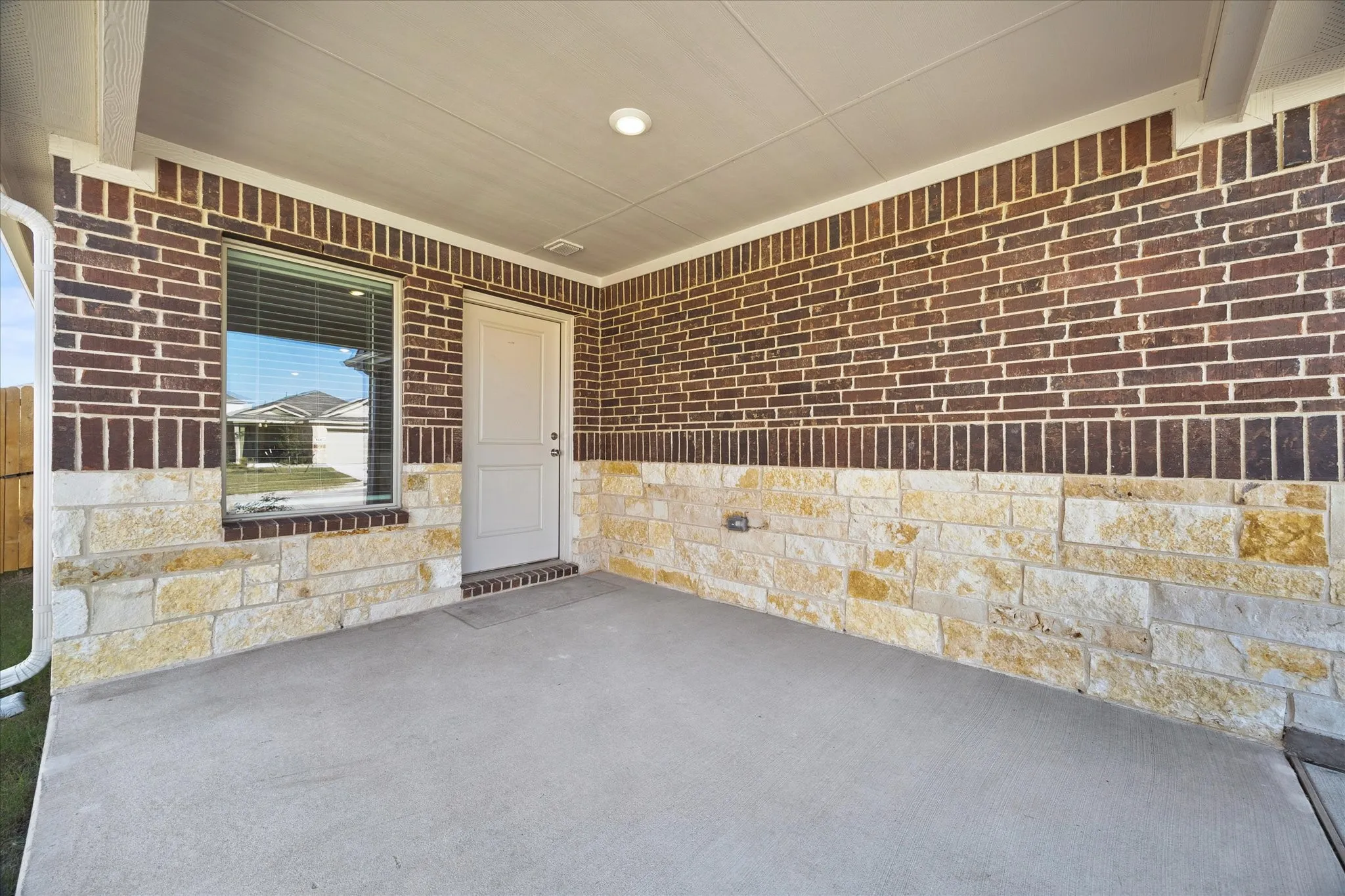 Single Family Residence For Sale in Kaufman County , 1937 Aves Glen Lane, Forney, Texas 75126, 3 Bedroom, 2 Bathroom, 2 Garage spaces, 1,260 Sqft, built in 2024, Preowned, Price $219,900, mls#21124977, Real Estate Agent in Forney, Homes For Sale in Kaufman county, Homes For Sale in Forney, Realtor in Forney Texas, Real Estate Brokerage Independent Realty Texas, Luminita Cordes Realtor