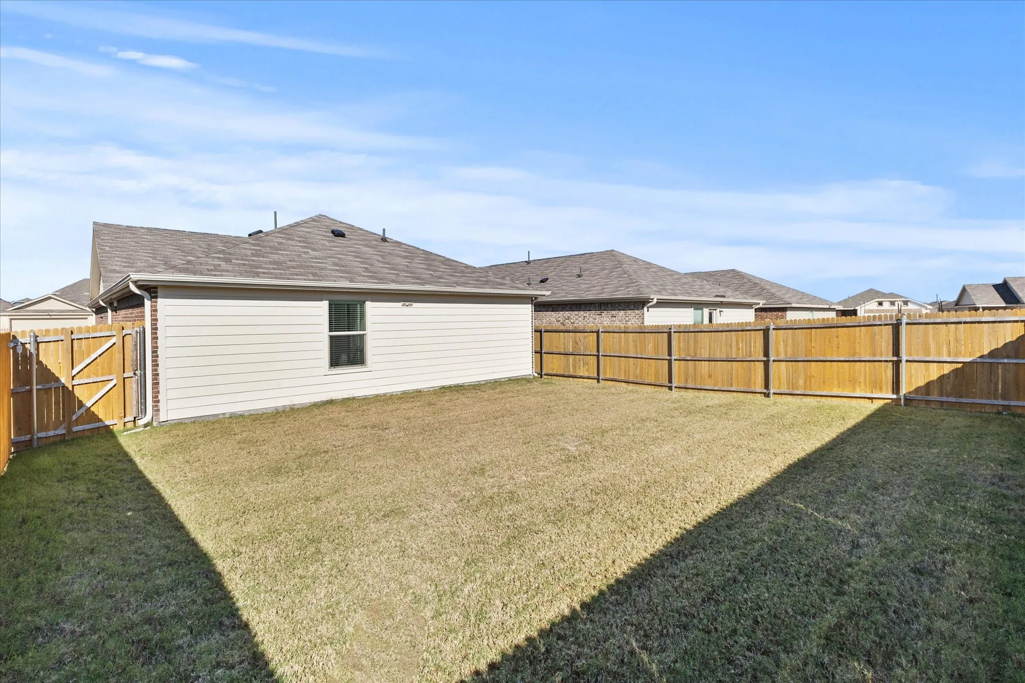 Single Family Residence For Sale in Kaufman County , 1937 Aves Glen Lane, Forney, Texas 75126, 3 Bedroom, 2 Bathroom, 2 Garage spaces, 1,260 Sqft, built in 2024, Preowned, Price $219,900, mls#21124977, Real Estate Agent in Forney, Homes For Sale in Kaufman county, Homes For Sale in Forney, Realtor in Forney Texas, Real Estate Brokerage Independent Realty Texas, Luminita Cordes Realtor