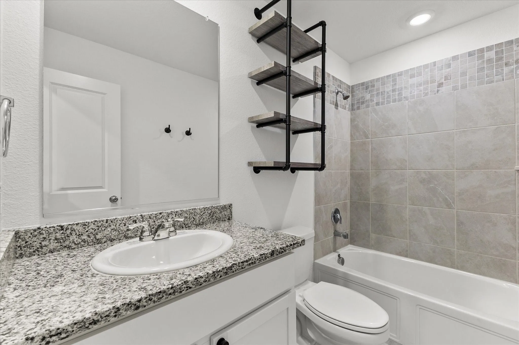 Single Family Residence For Sale in Kaufman County , 1937 Aves Glen Lane, Forney, Texas 75126, 3 Bedroom, 2 Bathroom, 2 Garage spaces, 1,260 Sqft, built in 2024, Preowned, Price $219,900, mls#21124977, Real Estate Agent in Forney, Homes For Sale in Kaufman county, Homes For Sale in Forney, Realtor in Forney Texas, Real Estate Brokerage Independent Realty Texas, Luminita Cordes Realtor