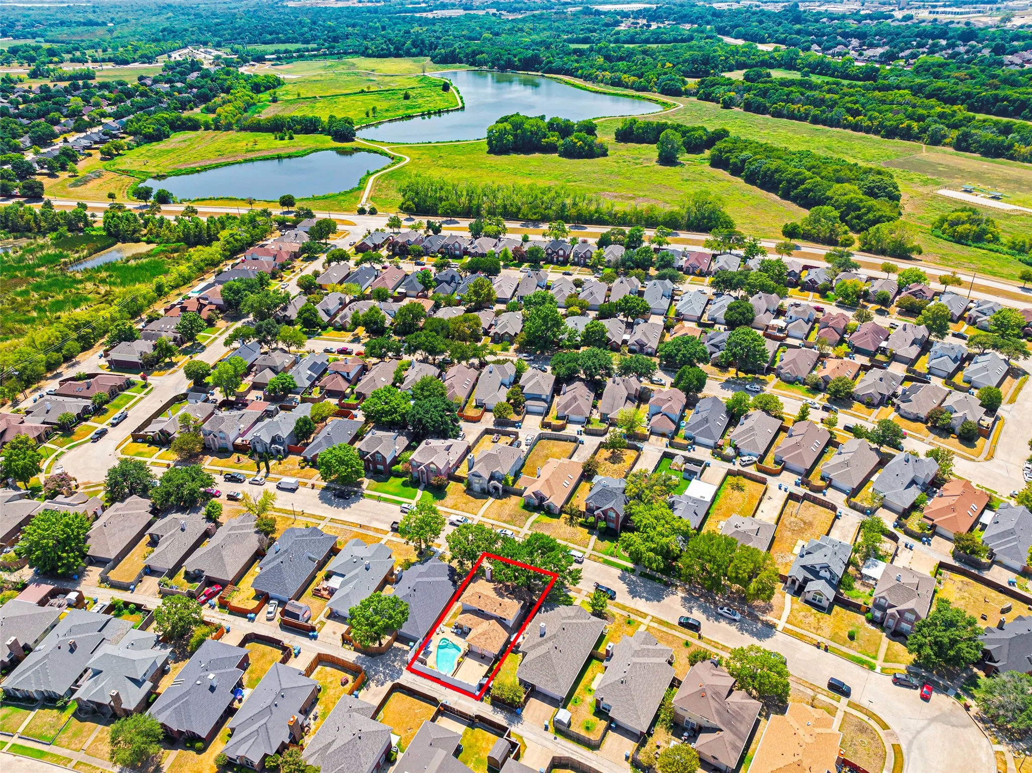 Walking distance to the Rowlett Nature Preserve