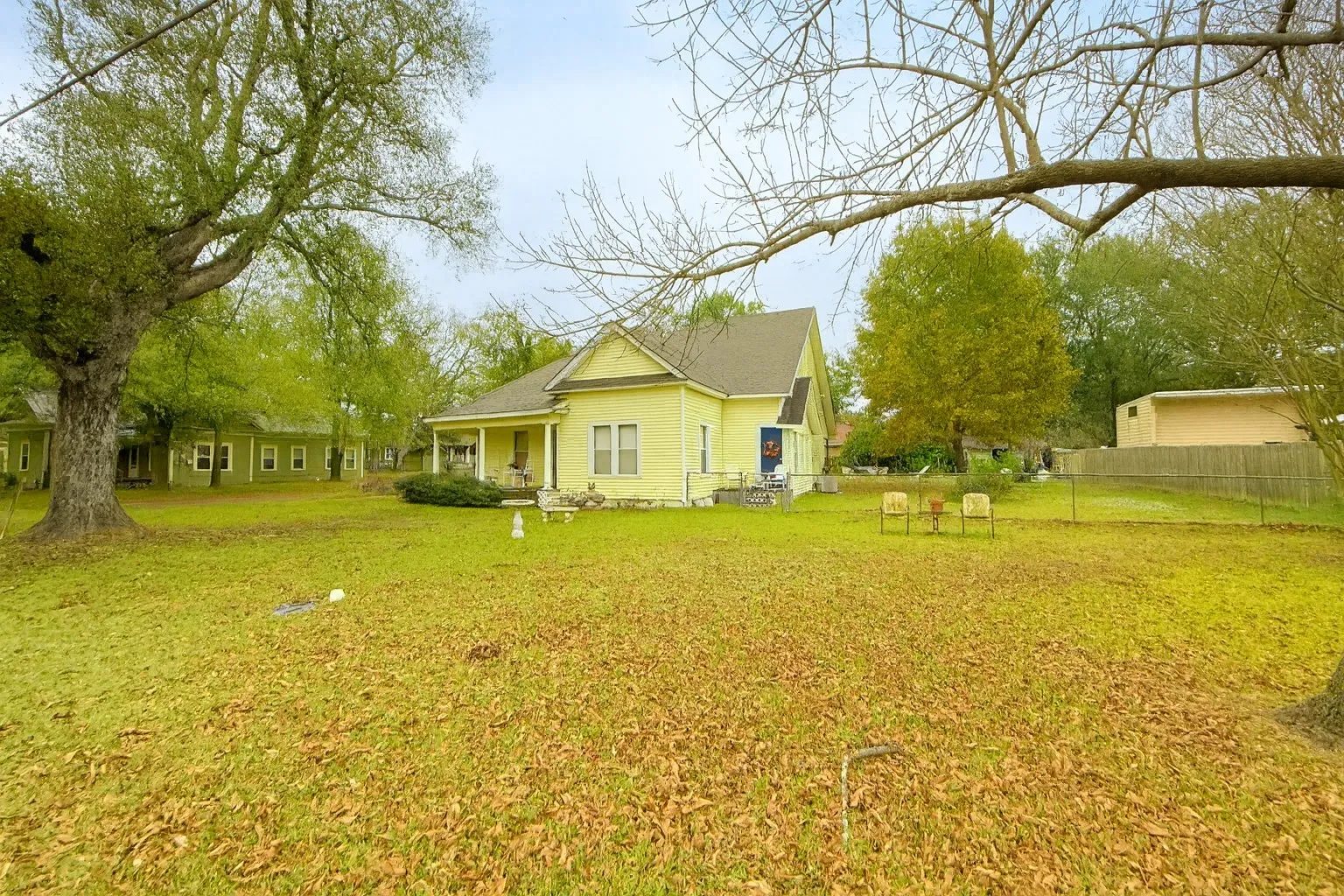 View of front yard and side yard