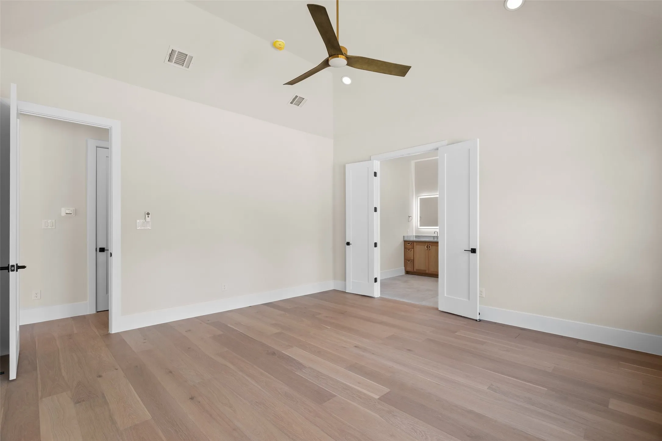 Single Family Residence For Sale in Hood County , 2416 Candlestick Drive, Granbury, Texas 76049, 4 Bedroom, 4 Bathroom, 3 Garage spaces, 3,200 Sqft, built in 2026, New Construction - Complete, mls#21127146, Real Estate Agent in Granbury, Homes For Sale in Hood county, Homes For Sale in Granbury, Realtor in Granbury Texas, Real Estate Brokerage Independent Realty Texas, Luminita Cordes Realtor