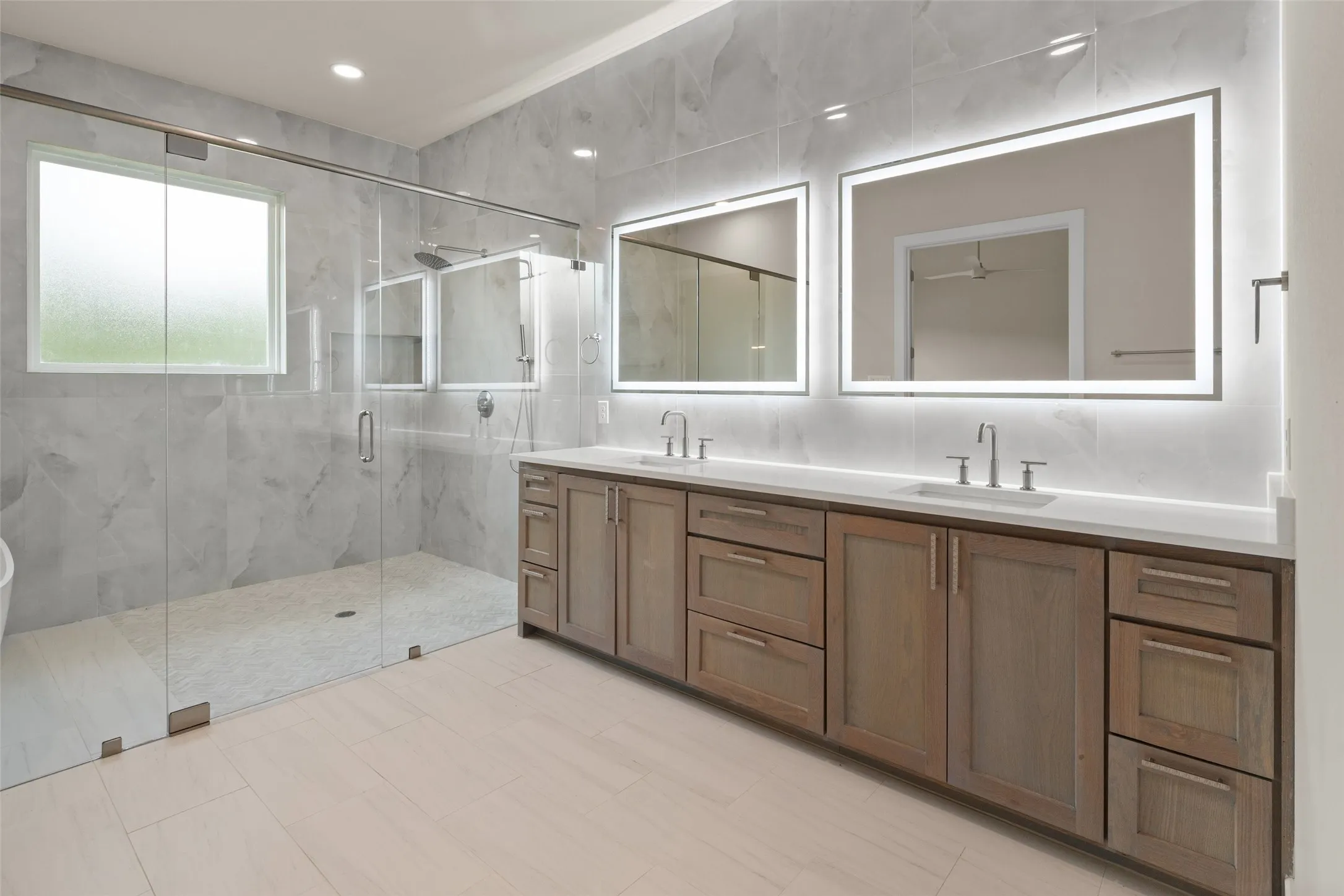 Single Family Residence For Sale in Hood County , 2300 Candlestick Drive, Granbury, Texas 76049, 4 Bedroom, 4 Bathroom, 3 Garage spaces, 3,200 Sqft, built in 2026, New Construction - Complete, mls#21127129, Real Estate Agent in Granbury, Homes For Sale in Hood county, Homes For Sale in Granbury, Realtor in Granbury Texas, Real Estate Brokerage Independent Realty Texas, Luminita Cordes Realtor