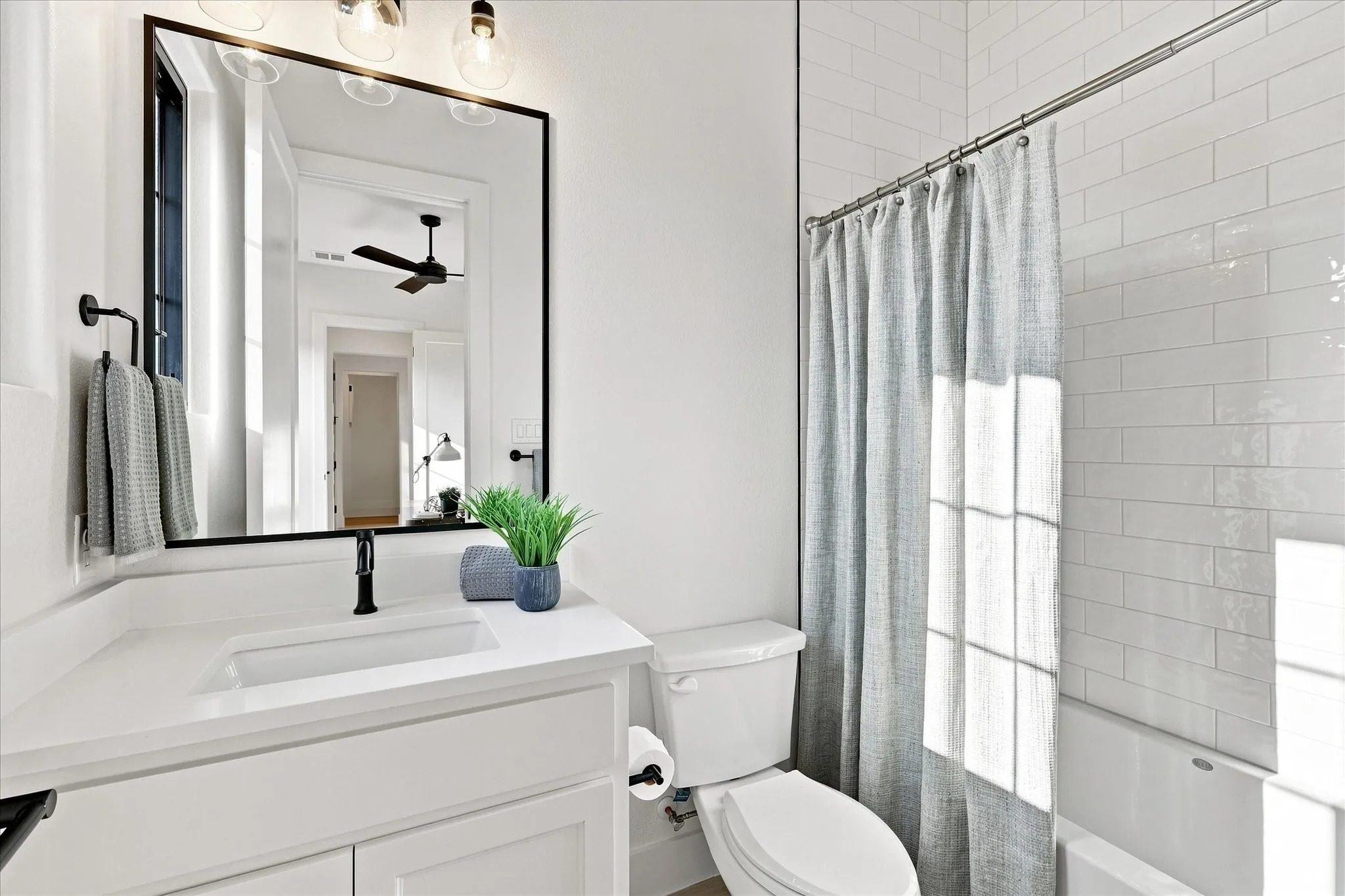 Single Family Residence For Sale in Collin County , 4109 Hydrangea Drive, Mc Kinney, Texas 75071, 5 Bedroom, 4 Bathroom, 2 Garage spaces, 3,711 Sqft, built in 2025, New Construction - Incomplete, mls#21127365, Real Estate Agent in Mc Kinney, Homes For Sale in Collin county, Homes For Sale in Mc Kinney, Realtor in Mc Kinney Texas, Real Estate Brokerage Independent Realty Texas, Luminita Cordes Realtor