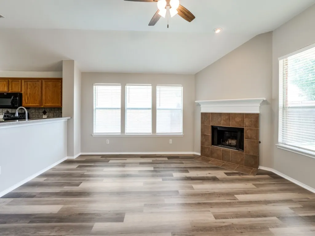 Nice fireplace for those chilly winter evenings.