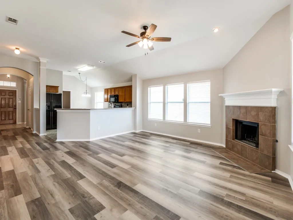 Open floorplan is perfect for entertaining!