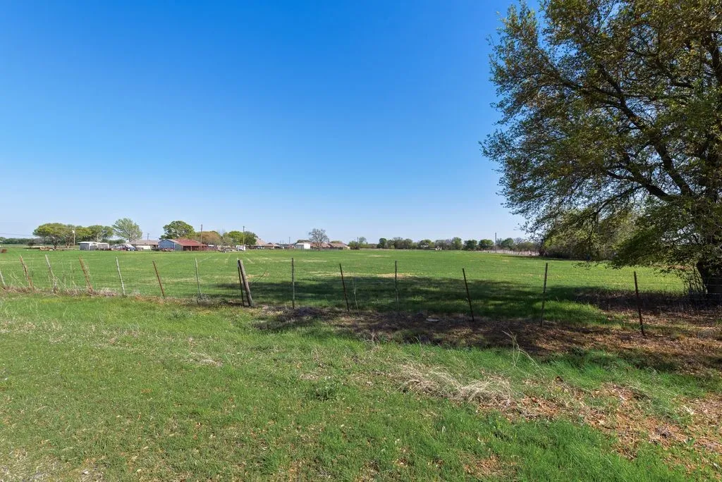 Improved Land For Sale in Ellis County , 0 Southwick Drive, Palmer, Texas 75152, 0, 0, Garage spaces, 0 Sqft, built in 0, mls#21127411, Real Estate Agent in Palmer, Homes For Sale in Ellis county, Homes For Sale in Palmer, Realtor in Palmer Texas, Real Estate Brokerage Independent Realty Texas, Luminita Cordes Realtor