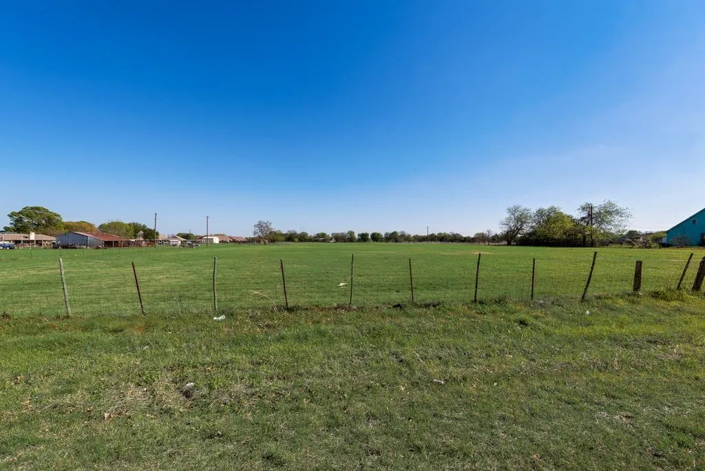Improved Land For Sale in Ellis County , 0 Southwick Drive, Palmer, Texas 75152, 0, 0, Garage spaces, 0 Sqft, built in 0, mls#21127411, Real Estate Agent in Palmer, Homes For Sale in Ellis county, Homes For Sale in Palmer, Realtor in Palmer Texas, Real Estate Brokerage Independent Realty Texas, Luminita Cordes Realtor
