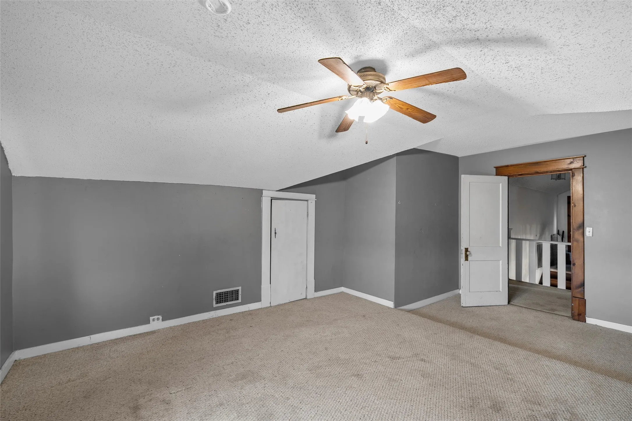 Single Family Residence For Sale in Bosque County , 306 S Cleveland, Meridian, Texas 76665, 4 Bedroom, 2 Bathroom, 2 Garage spaces, 2,328 Sqft, built in 1930, mls#21123563, Real Estate Agent in Meridian, Homes For Sale in Bosque county, Homes For Sale in Meridian, Realtor in Meridian Texas, Real Estate Brokerage Independent Realty Texas, Luminita Cordes Realtor