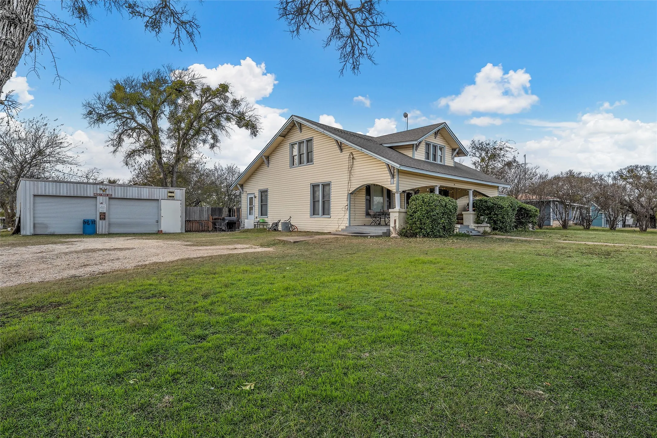 Single Family Residence For Sale in Bosque County , 306 S Cleveland, Meridian, Texas 76665, 4 Bedroom, 2 Bathroom, 2 Garage spaces, 2,328 Sqft, built in 1930, mls#21123563, Real Estate Agent in Meridian, Homes For Sale in Bosque county, Homes For Sale in Meridian, Realtor in Meridian Texas, Real Estate Brokerage Independent Realty Texas, Luminita Cordes Realtor