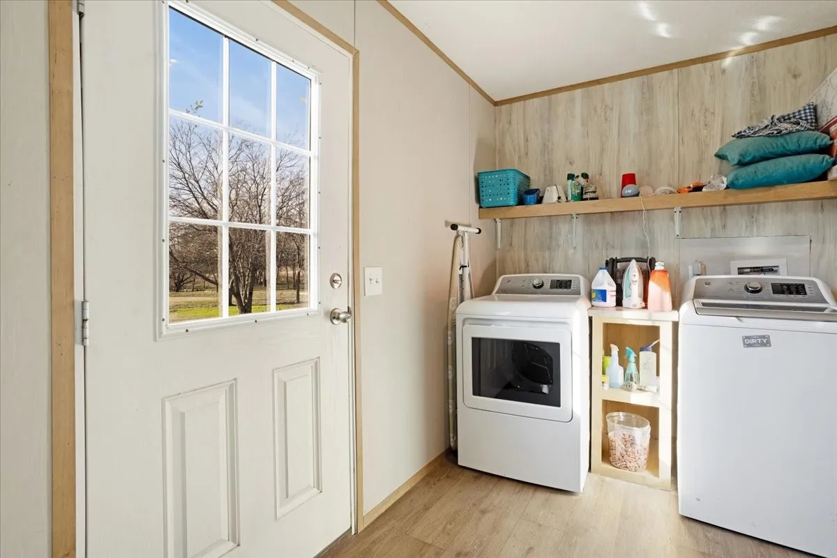 Manufactured Home For Sale in Hunt County , 5740 County Road 1091, Celeste, Texas 75423, 4 Bedrooms, 2 Bathrooms, Garage spaces, 2,432 Sqft, built in 2021, Preowned, Price $299,000, mls#21126764, Real Estate Agent in Celeste, Homes For Sale in Hunt county, Homes For Sale in Celeste, Realtor in Celeste Texas, Real Estate Brokerage Independent Realty Texas, Luminita Cordes Realtor