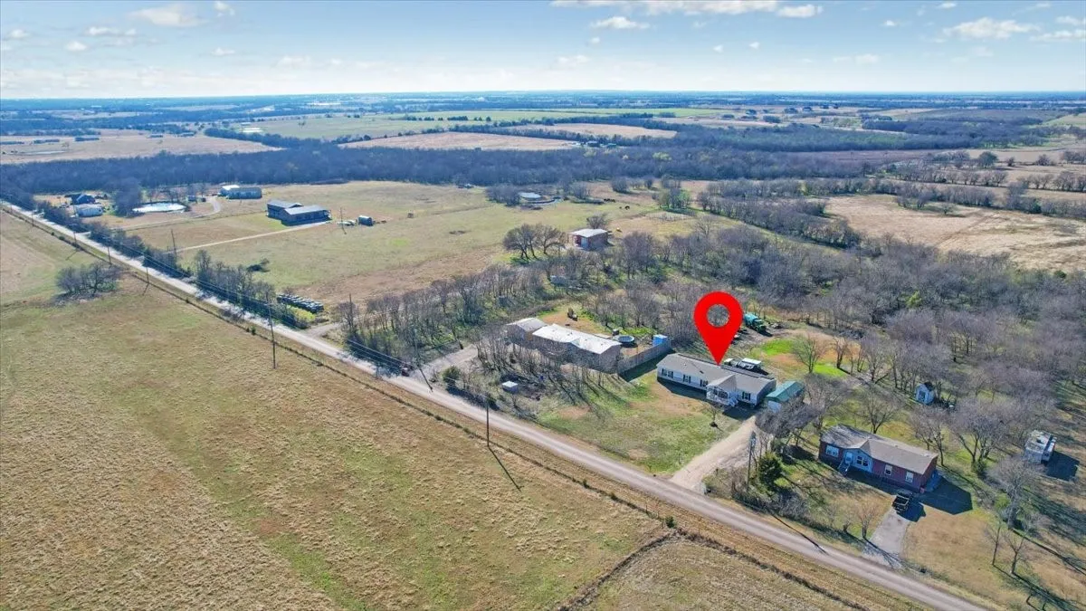 Manufactured Home For Sale in Hunt County , 5740 County Road 1091, Celeste, Texas 75423, 4 Bedrooms, 2 Bathrooms, Garage spaces, 2,432 Sqft, built in 2021, Preowned, Price $299,000, mls#21126764, Real Estate Agent in Celeste, Homes For Sale in Hunt county, Homes For Sale in Celeste, Realtor in Celeste Texas, Real Estate Brokerage Independent Realty Texas, Luminita Cordes Realtor