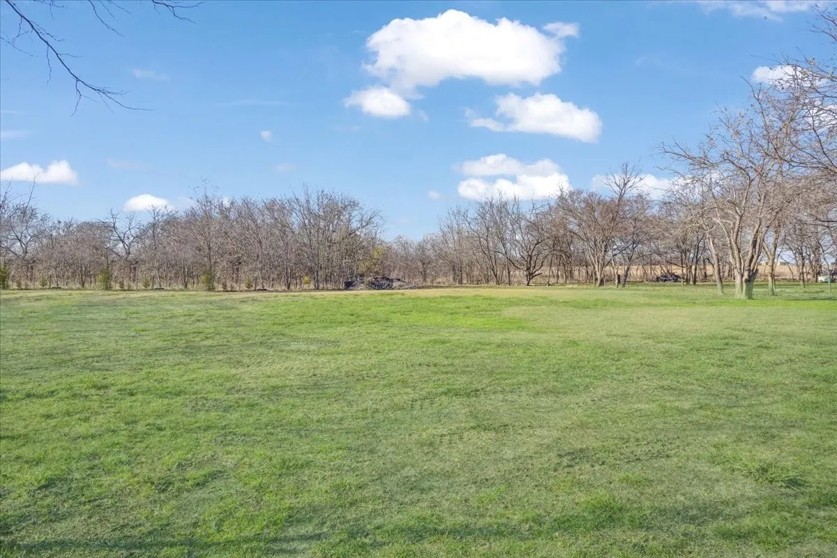 Manufactured Home For Sale in Hunt County , 5740 County Road 1091, Celeste, Texas 75423, 4 Bedrooms, 2 Bathrooms, Garage spaces, 2,432 Sqft, built in 2021, Preowned, Price $299,000, mls#21126764, Real Estate Agent in Celeste, Homes For Sale in Hunt county, Homes For Sale in Celeste, Realtor in Celeste Texas, Real Estate Brokerage Independent Realty Texas, Luminita Cordes Realtor