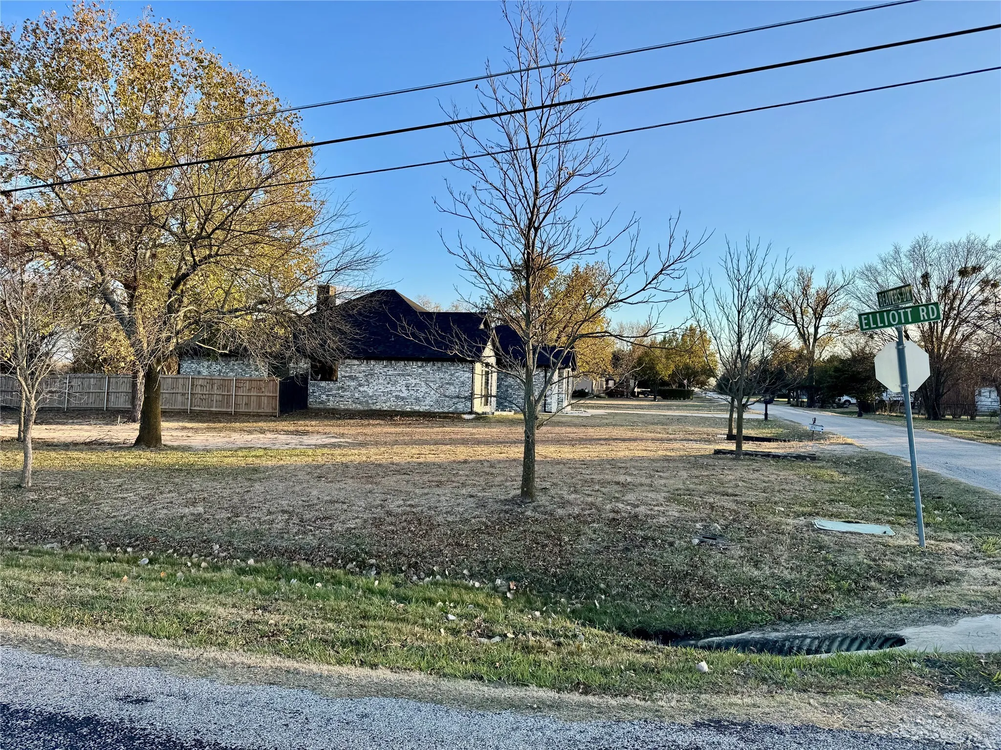Corner lot fronting Elliot Rd.