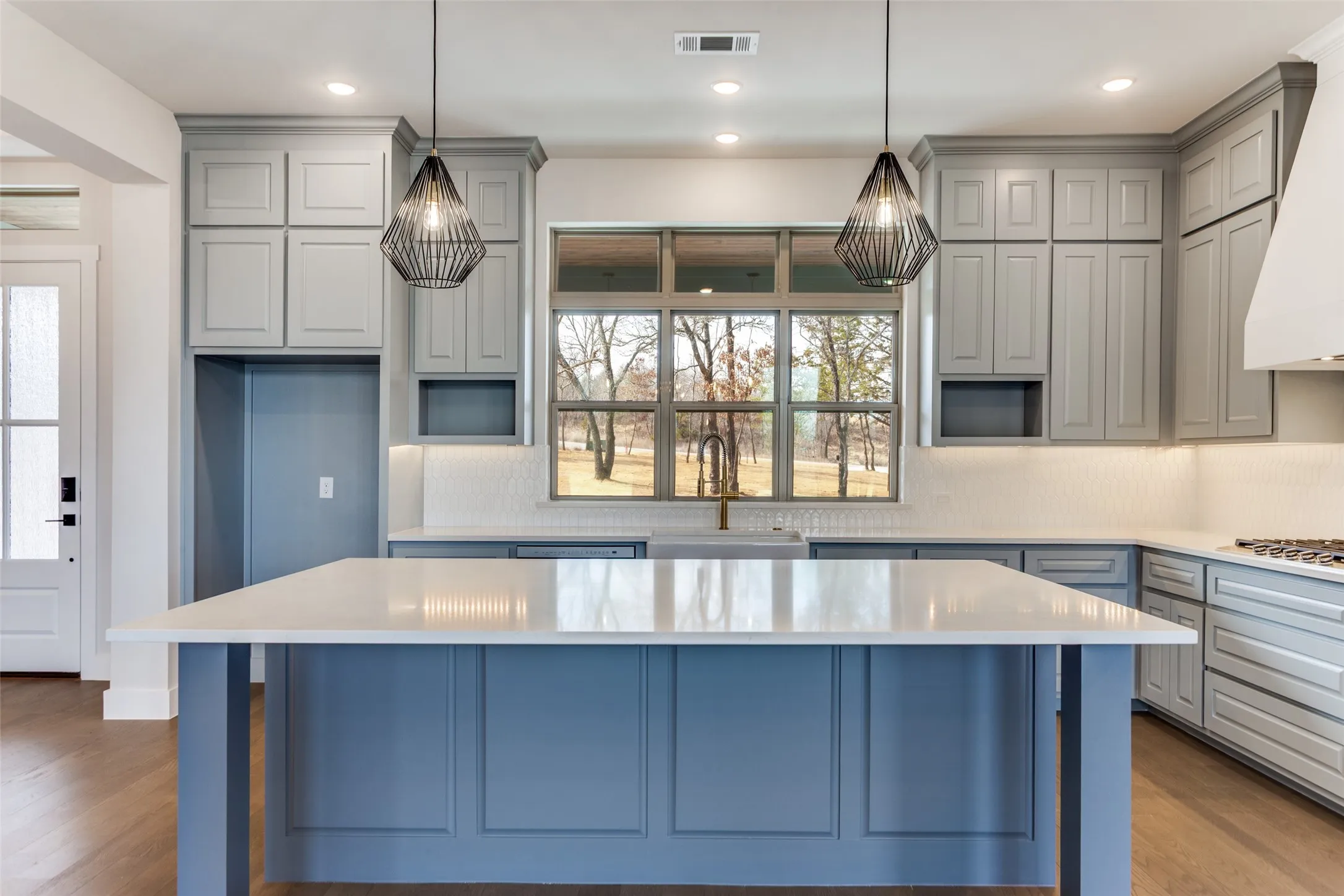 Single Family Residence For Sale in Parker County , 521 Aermotor Loop, Weatherford, Texas 76085, 4 Bedroom, 4 Bathroom, 3 Garage spaces, 2,745 Sqft, built in 2026, mls#21125360, Real Estate Agent in Weatherford, Homes For Sale in Parker county, Homes For Sale in Weatherford, Realtor in Weatherford Texas, Real Estate Brokerage Independent Realty Texas, Luminita Cordes Realtor