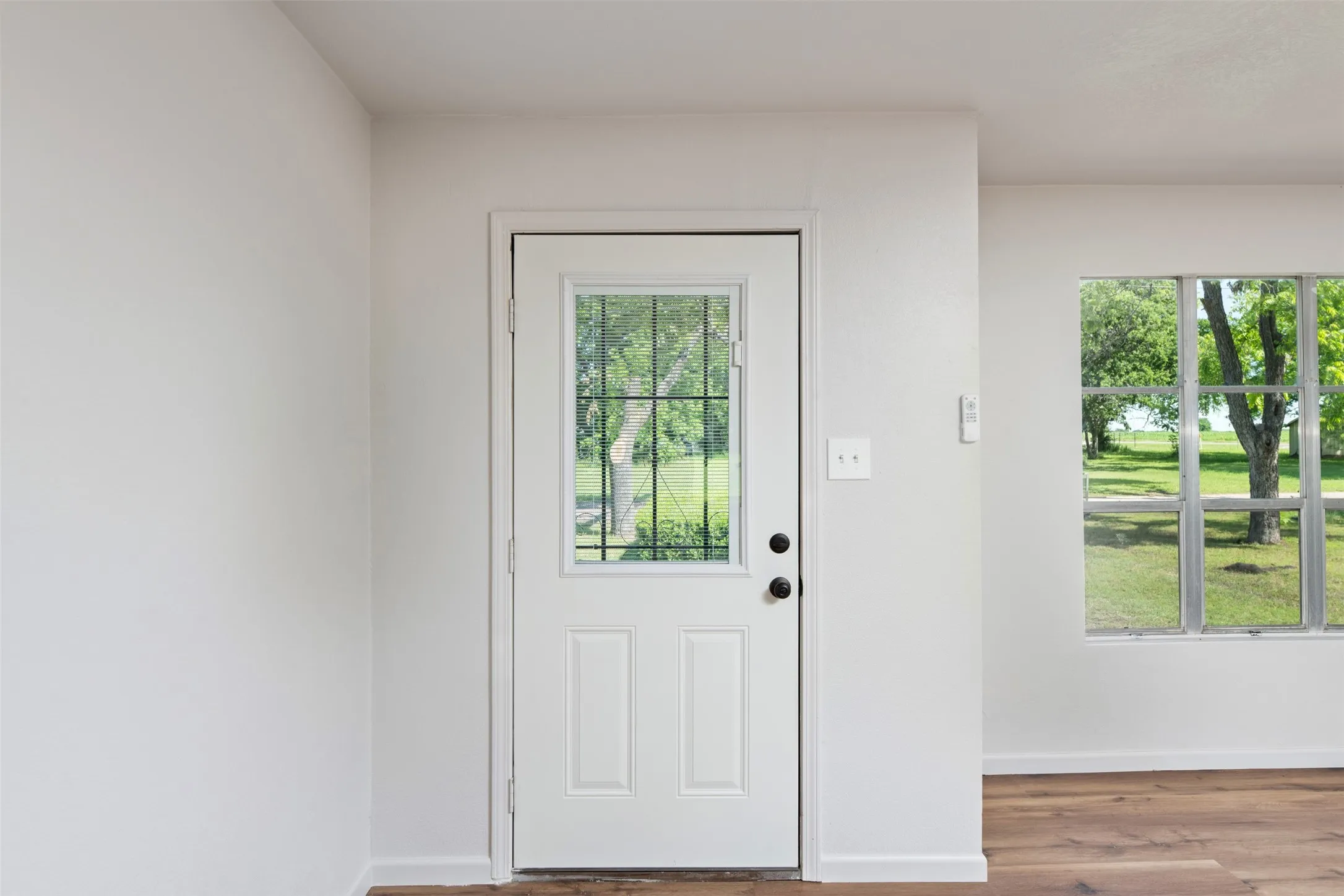 Single Family Residence For Sale in Navarro County , 103 Ivy Street, Goodlow, Texas 75144, 3 Bedroom, 2 Bathroom, Garage spaces, 1,456 Sqft, built in 1984, Preowned, mls#21127041, Real Estate Agent in Goodlow, Homes For Sale in Navarro county, Homes For Sale in Goodlow, Realtor in Goodlow Texas, Real Estate Brokerage Independent Realty Texas, Luminita Cordes Realtor