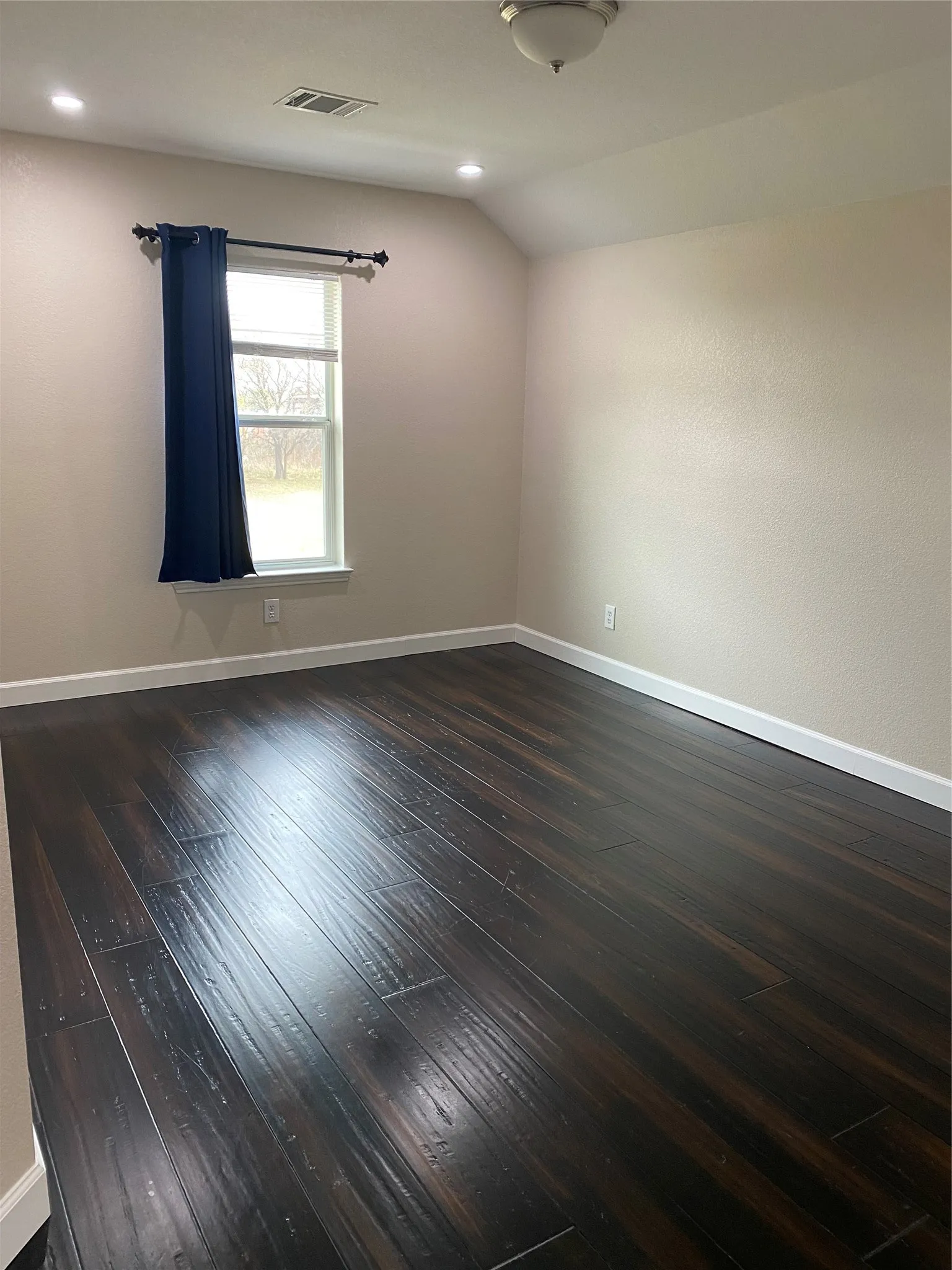 Single Family Residence For Rent in Dallas County , 2920 Pinehurst, Grand Prairie, Texas 75104, 4 Bedroom, 4 Bathroom, 2 Garage spaces, 3,269 Sqft, built in 2006, mls#21127720, Real Estate Agent in Grand Prairie, Homes For Rent in Dallas county, Homes For Rent in Grand Prairie, Realtor in Grand Prairie Texas, Real Estate Brokerage Independent Realty Texas, Luminita Cordes Realtor