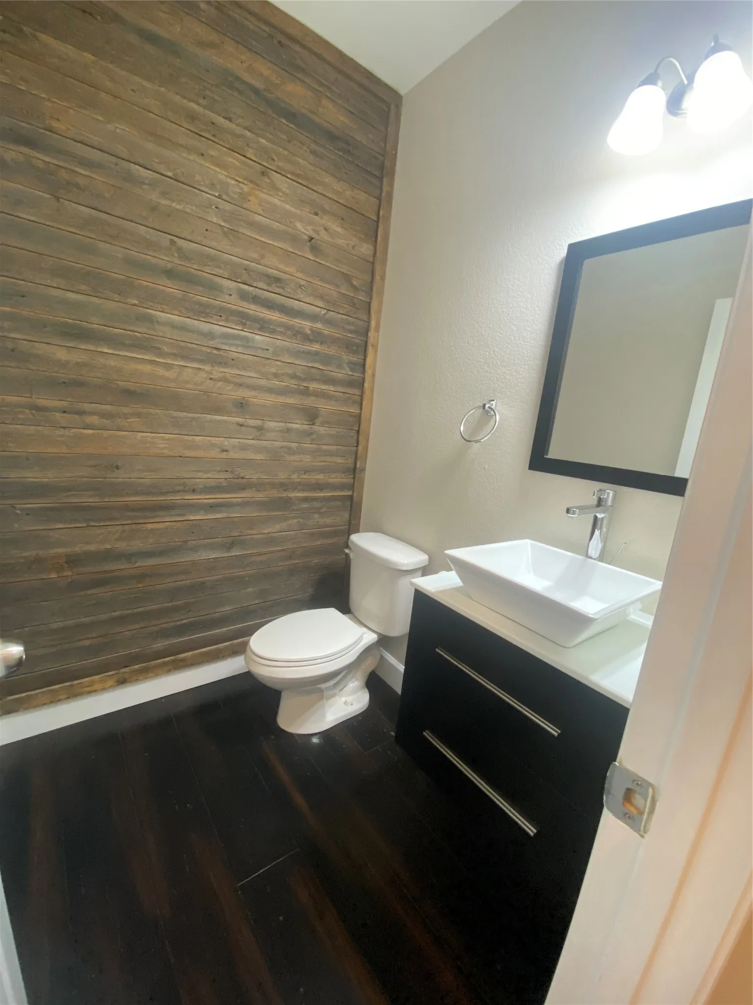 Single Family Residence For Rent in Dallas County , 2920 Pinehurst, Grand Prairie, Texas 75104, 4 Bedroom, 4 Bathroom, 2 Garage spaces, 3,269 Sqft, built in 2006, mls#21127720, Real Estate Agent in Grand Prairie, Homes For Rent in Dallas county, Homes For Rent in Grand Prairie, Realtor in Grand Prairie Texas, Real Estate Brokerage Independent Realty Texas, Luminita Cordes Realtor