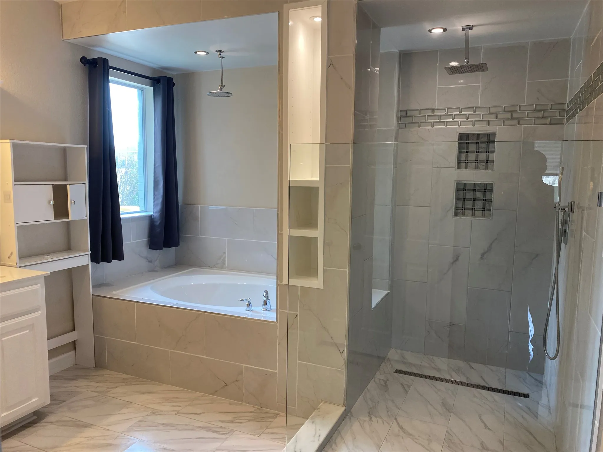 Single Family Residence For Rent in Dallas County , 2920 Pinehurst, Grand Prairie, Texas 75104, 4 Bedroom, 4 Bathroom, 2 Garage spaces, 3,269 Sqft, built in 2006, mls#21127720, Real Estate Agent in Grand Prairie, Homes For Rent in Dallas county, Homes For Rent in Grand Prairie, Realtor in Grand Prairie Texas, Real Estate Brokerage Independent Realty Texas, Luminita Cordes Realtor