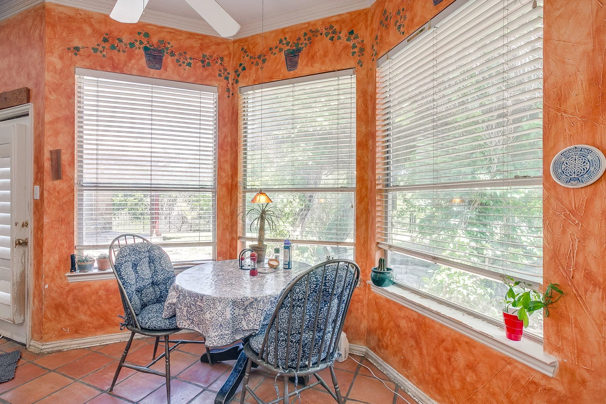 Single Family Residence For Sale in Rockwall County , 831 Cullins Road, Rockwall, Texas 75032, 3 Bedroom, 3 Bathroom, 2 Garage spaces, 3,032 Sqft, built in 1995, Preowned, mls#21119590, Real Estate Agent in Rockwall, Homes For Sale in Rockwall county, Homes For Sale in Rockwall, Realtor in Rockwall Texas, Real Estate Brokerage Independent Realty Texas, Luminita Cordes Realtor