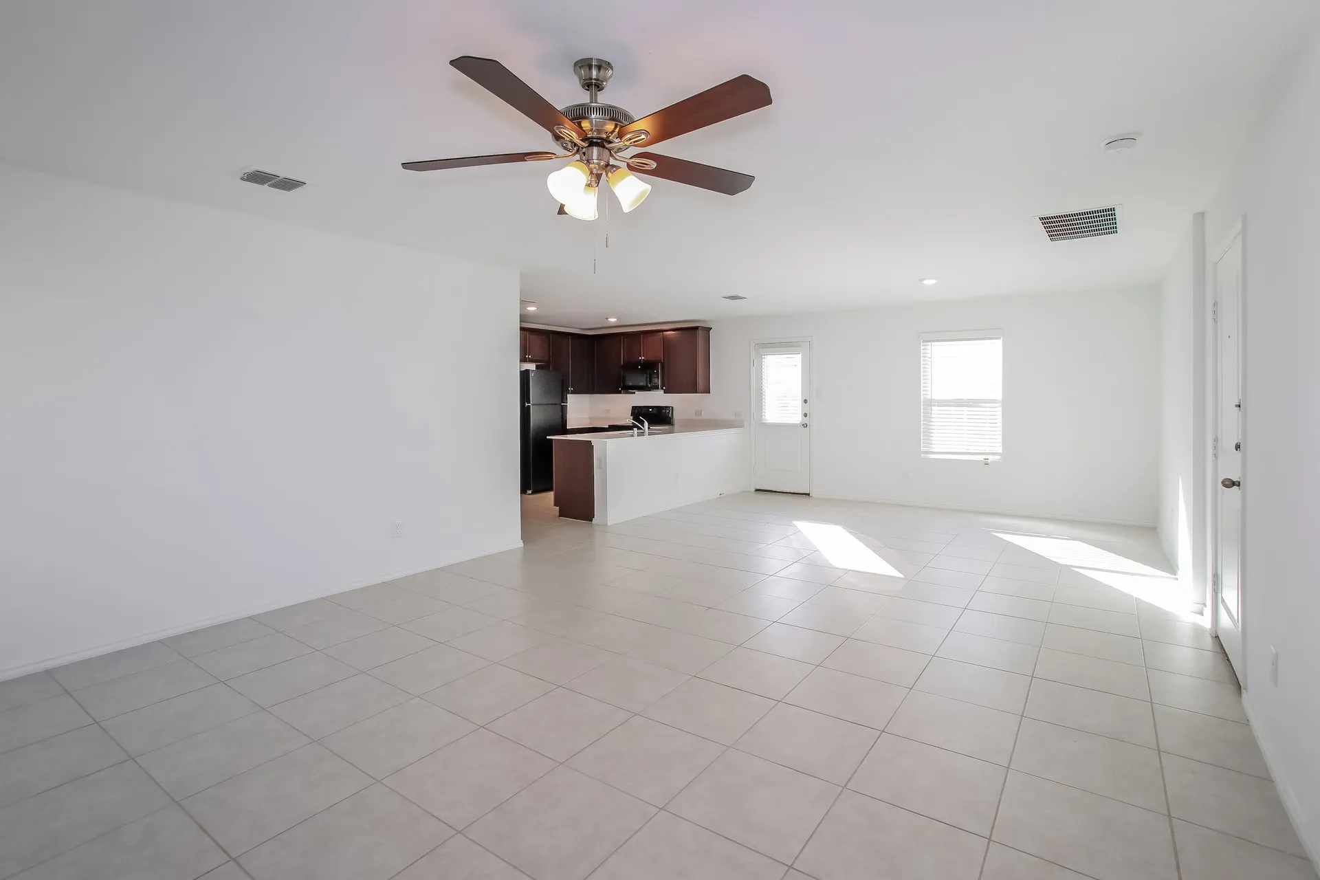 Single Family Residence For Rent in Collin County , 5825 Rockrose Lane, Princeton, Texas 75407, 3 Bedrooms, 2 Bathrooms, 2 Garage spaces, 1,440 Sqft, built in 2022, Price $1,780, mls#21128100, Real Estate Agent in Princeton, Homes For Rent in Collin county, Homes For Rent in Princeton, Realtor in Princeton Texas, Real Estate Brokerage Independent Realty Texas, Luminita Cordes Realtor