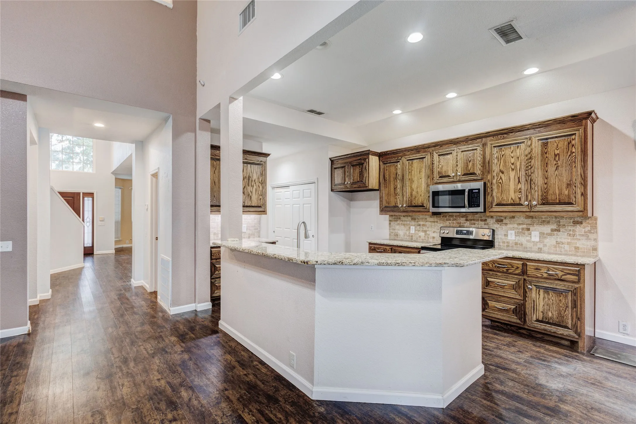 Single Family Residence For Sale in Tarrant County , 1036 Cottonbelt Drive, Saginaw, Texas 76131, 4 Bedroom, 4 Bathroom, 2 Garage spaces, 3,130 Sqft, built in 1998, mls#21128252, Real Estate Agent in Saginaw, Homes For Sale in Tarrant county, Homes For Sale in Saginaw, Realtor in Saginaw Texas, Real Estate Brokerage Independent Realty Texas, Luminita Cordes Realtor
