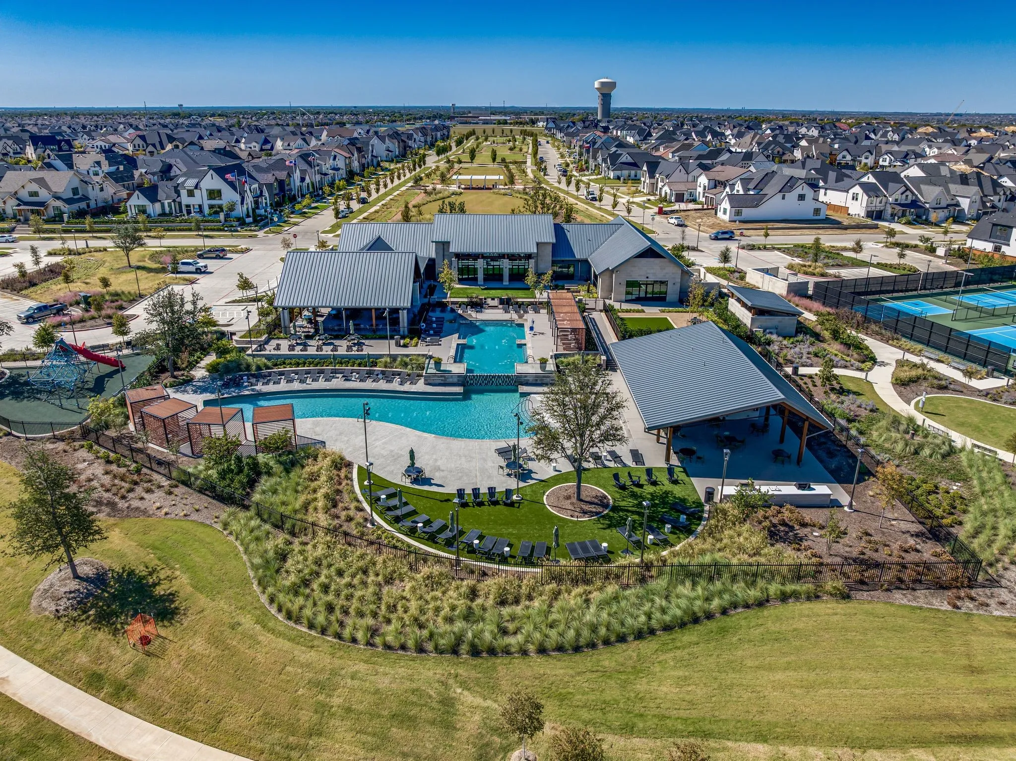 Single Family Residence For Sale in Denton County , 13630 Colony Mews, Frisco, Texas 75033, 4 Bedroom, 3 Bathroom, 2 Garage spaces, 2,659 Sqft, built in 2024, Preowned, mls#21120370, Real Estate Agent in Frisco, Homes For Sale in Denton county, Homes For Sale in Frisco, Realtor in Frisco Texas, Real Estate Brokerage Independent Realty Texas, Luminita Cordes Realtor