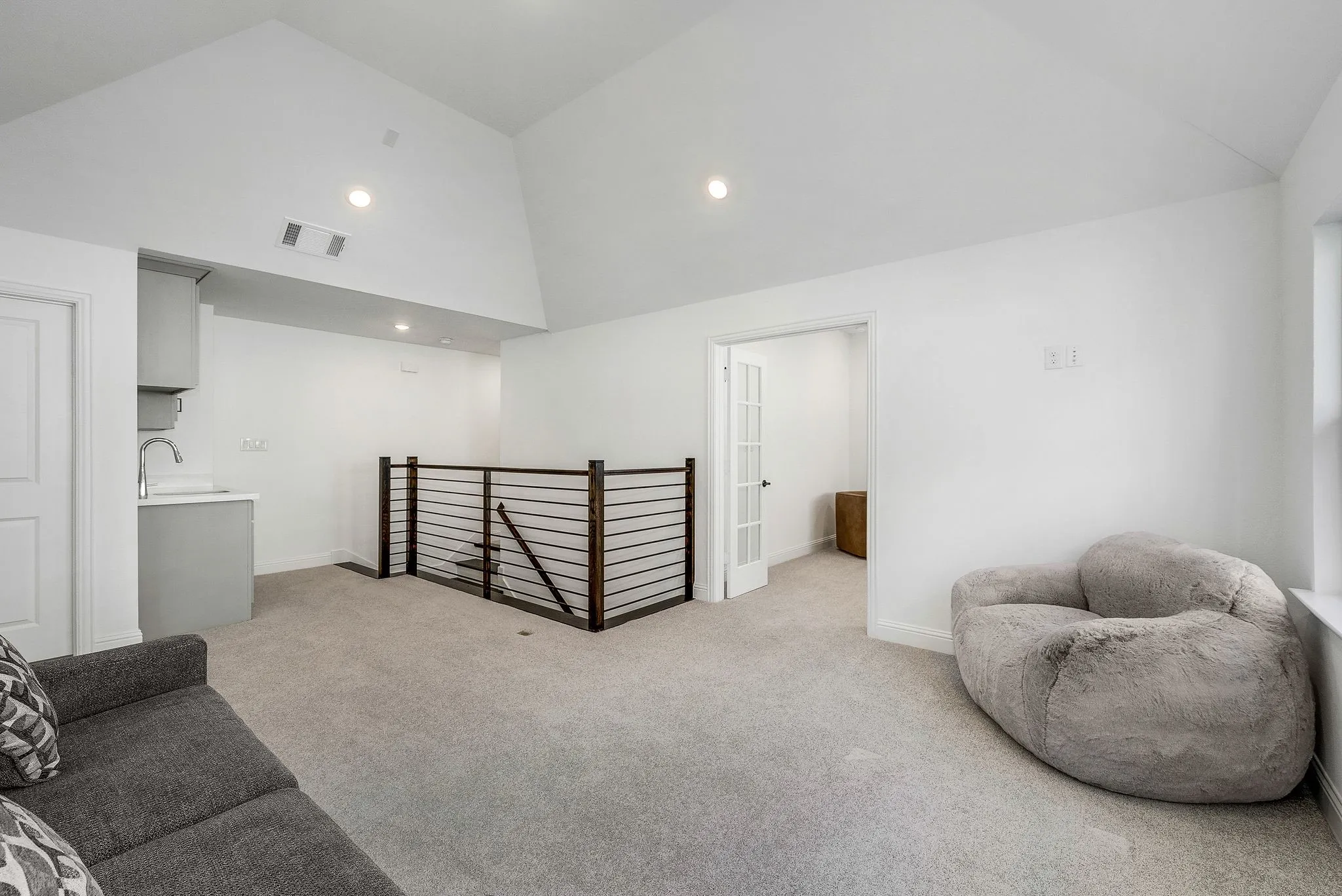 Single Family Residence For Sale in Denton County , 13630 Colony Mews, Frisco, Texas 75033, 4 Bedroom, 3 Bathroom, 2 Garage spaces, 2,659 Sqft, built in 2024, Preowned, mls#21120370, Real Estate Agent in Frisco, Homes For Sale in Denton county, Homes For Sale in Frisco, Realtor in Frisco Texas, Real Estate Brokerage Independent Realty Texas, Luminita Cordes Realtor