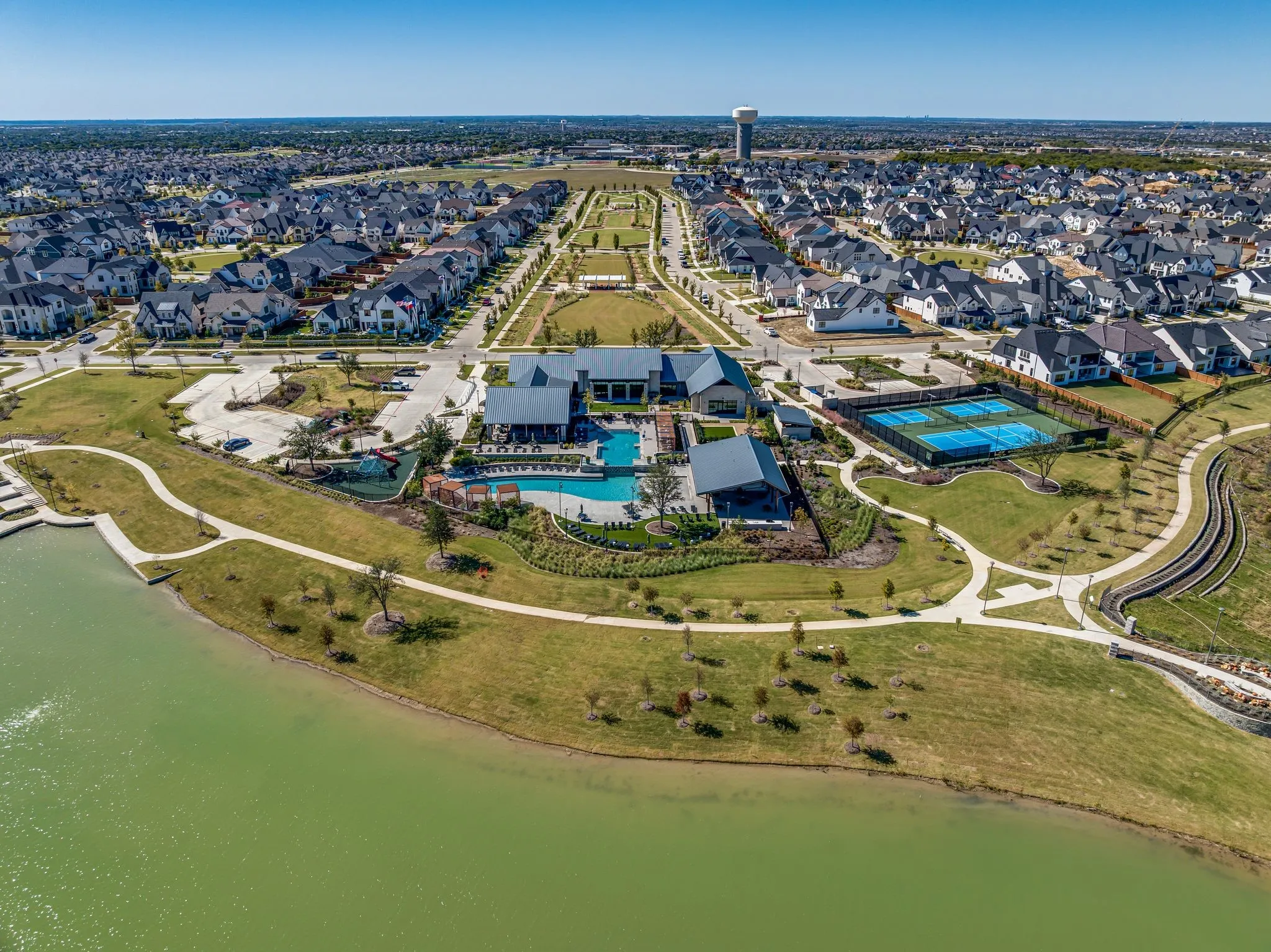 Single Family Residence For Sale in Denton County , 13630 Colony Mews, Frisco, Texas 75033, 4 Bedroom, 3 Bathroom, 2 Garage spaces, 2,659 Sqft, built in 2024, Preowned, mls#21120370, Real Estate Agent in Frisco, Homes For Sale in Denton county, Homes For Sale in Frisco, Realtor in Frisco Texas, Real Estate Brokerage Independent Realty Texas, Luminita Cordes Realtor