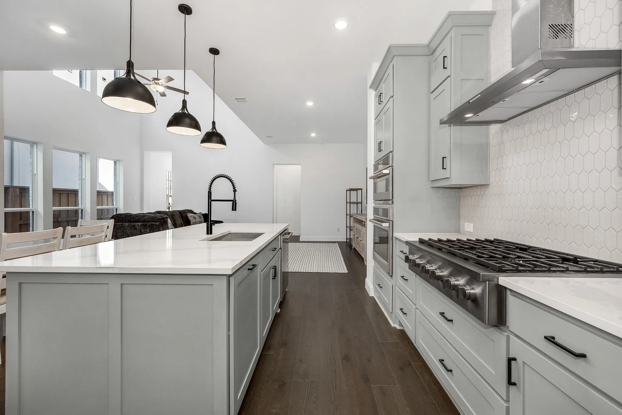 Single Family Residence For Sale in Denton County , 13630 Colony Mews, Frisco, Texas 75033, 4 Bedroom, 3 Bathroom, 2 Garage spaces, 2,659 Sqft, built in 2024, Preowned, mls#21120370, Real Estate Agent in Frisco, Homes For Sale in Denton county, Homes For Sale in Frisco, Realtor in Frisco Texas, Real Estate Brokerage Independent Realty Texas, Luminita Cordes Realtor