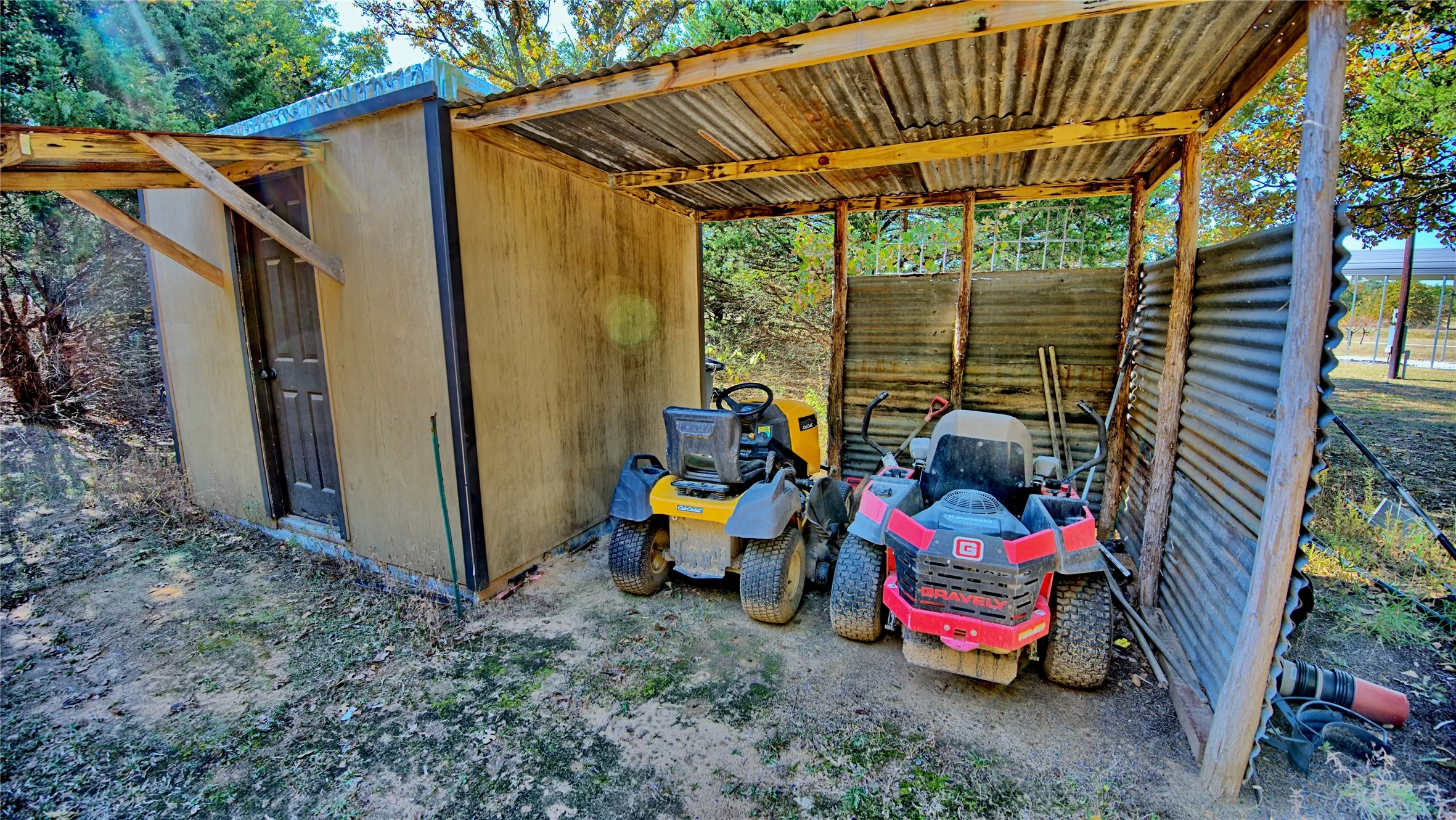 storage shed, mowers to convey