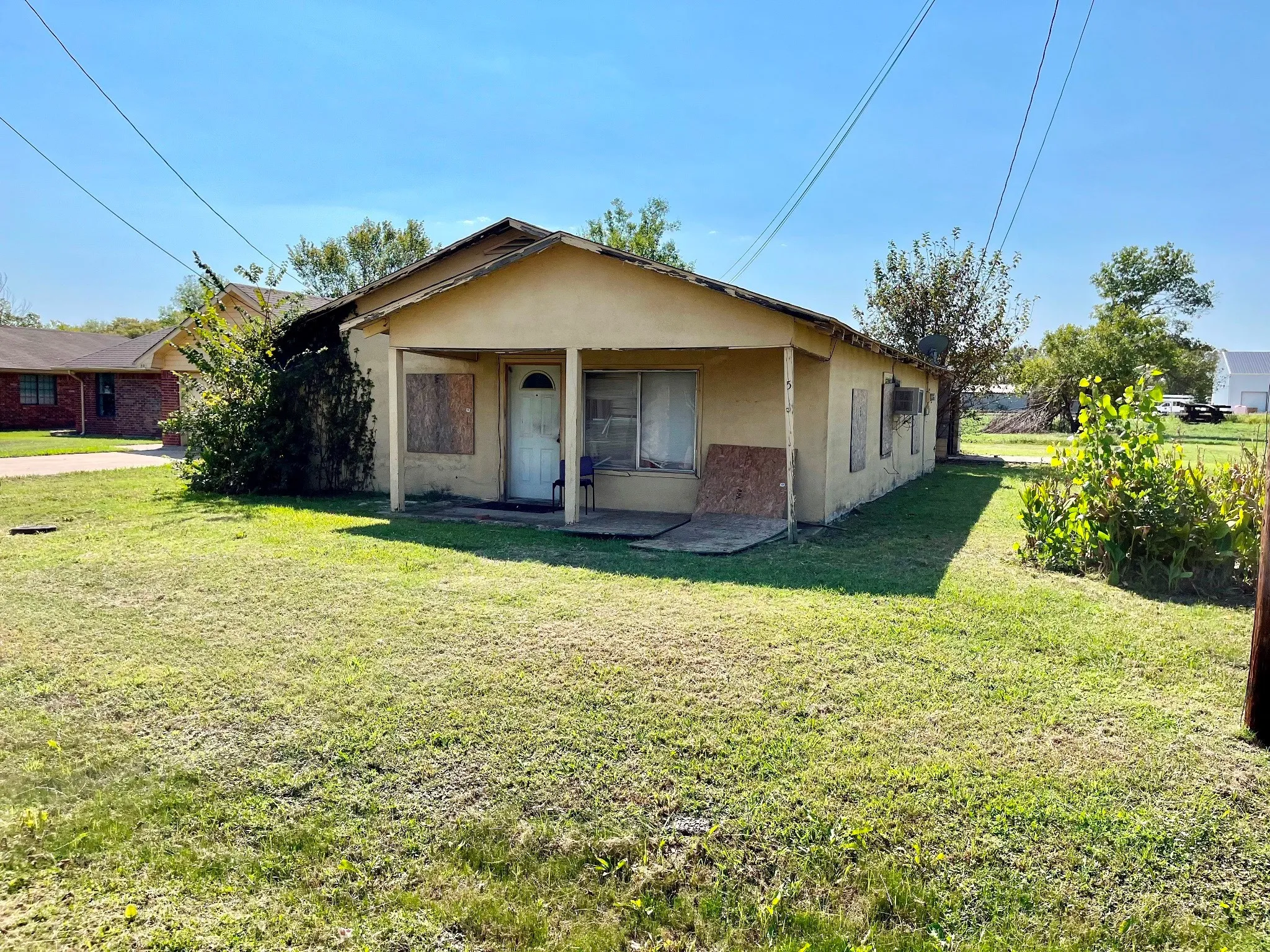 Retail For Sale in Kaufman County , 501 E Broad Street, Forney, Texas 75126, 0, 0, Garage spaces, 0 Sqft, built in 0, Preowned, Price $99,900, mls#21127872, Real Estate Agent in Forney, Homes For Sale in Kaufman county, Homes For Sale in Forney, Realtor in Forney Texas, Real Estate Brokerage Independent Realty Texas, Luminita Cordes Realtor