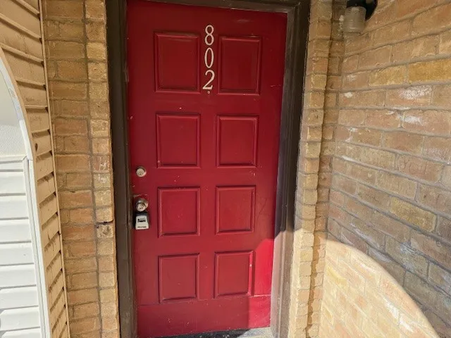 Condominium For Sale in Tarrant County , 6000 Westridge Lane 802, Fort Worth, Texas 76116, 3 Bedroom, 2 Bathroom, Garage spaces, 1,764 Sqft, built in 1969, Preowned, mls#21128667, Real Estate Agent in Fort Worth, Homes For Sale in Tarrant county, Homes For Sale in Fort Worth, Realtor in Fort Worth Texas, Real Estate Brokerage Independent Realty Texas, Luminita Cordes Realtor