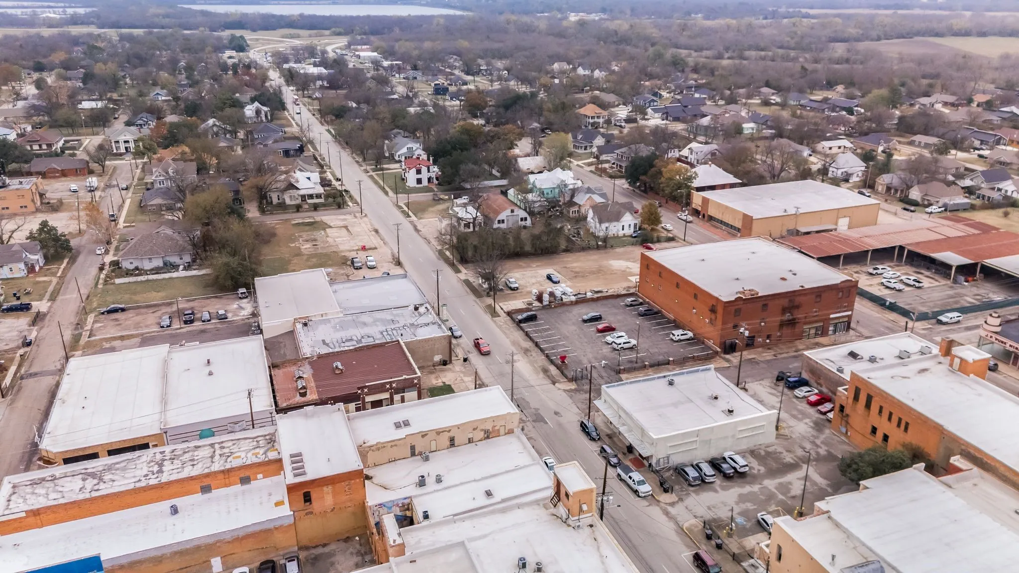 Retail For Sale in Hunt County , 2402 Stonewall Street, Greenville, Texas 75401, 0, 0, Garage spaces, 0 Sqft, built in 1943, Preowned, mls#21128545, Real Estate Agent in Greenville, Homes For Sale in Hunt county, Homes For Sale in Greenville, Realtor in Greenville Texas, Real Estate Brokerage Independent Realty Texas, Luminita Cordes Realtor