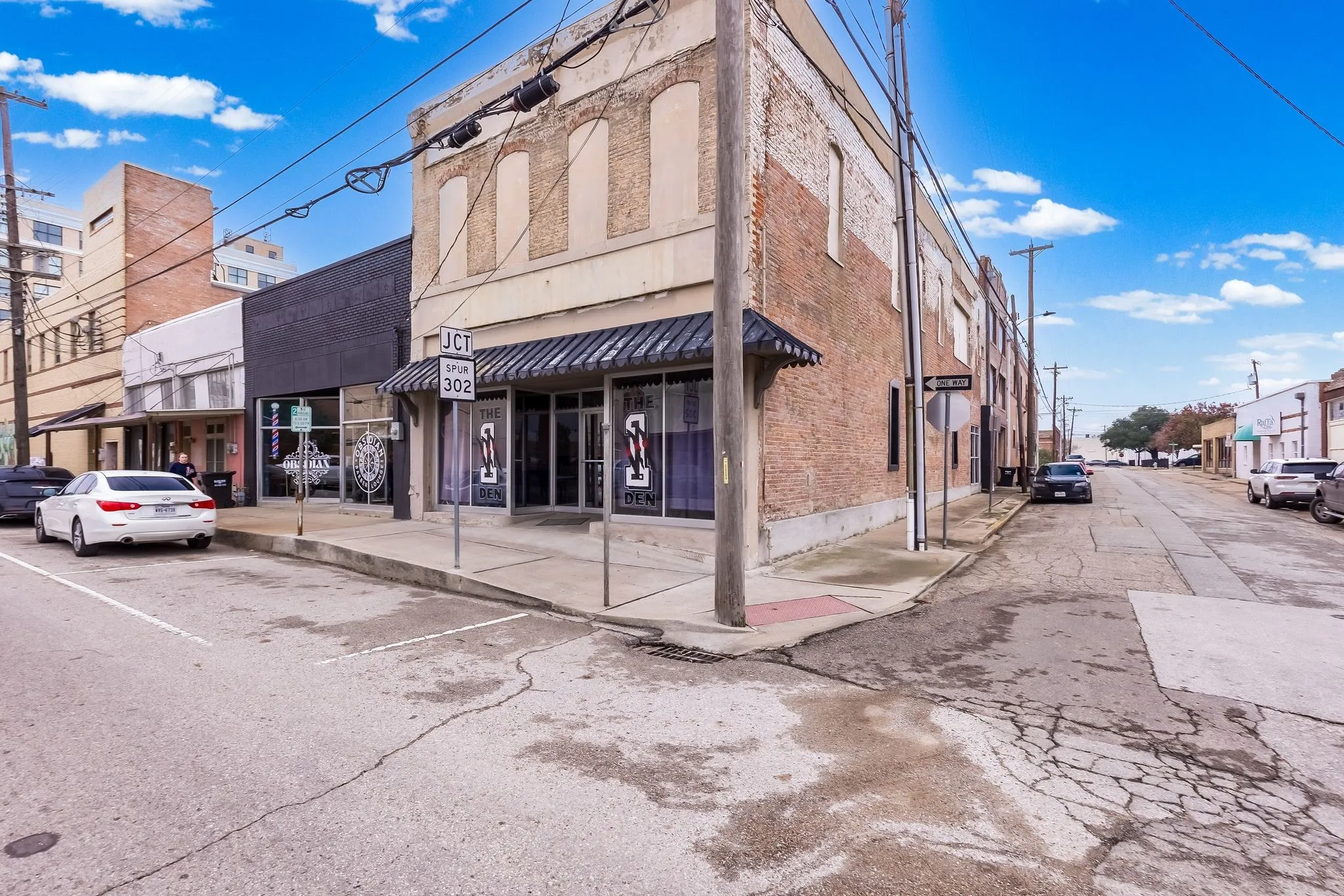 Retail For Sale in Hunt County , 2402 Stonewall Street, Greenville, Texas 75401, 0, 0, Garage spaces, 0 Sqft, built in 1943, Preowned, mls#21128545, Real Estate Agent in Greenville, Homes For Sale in Hunt county, Homes For Sale in Greenville, Realtor in Greenville Texas, Real Estate Brokerage Independent Realty Texas, Luminita Cordes Realtor