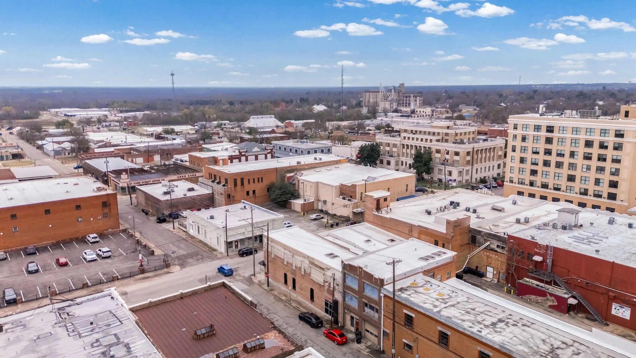 Retail For Rent in Hunt County , 2402 Stonewall Street, Greenville, Texas 75401, 0, 0, Garage spaces, 0 Sqft, built in 1943, Preowned, Price $1,975, mls#21128803, Real Estate Agent in Greenville, Homes For Rent in Hunt county, Homes For Rent in Greenville, Realtor in Greenville Texas, Real Estate Brokerage Independent Realty Texas, Luminita Cordes Realtor