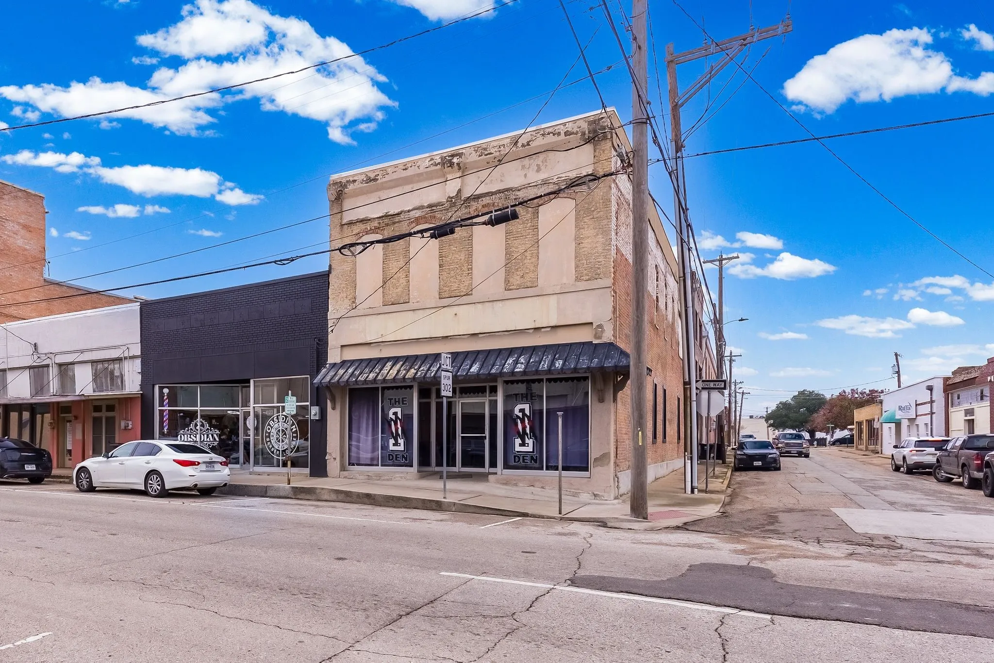 Retail For Rent in Hunt County , 2402 Stonewall Street, Greenville, Texas 75401, 0, 0, Garage spaces, 0 Sqft, built in 1943, Preowned, Price $1,975, mls#21128803, Real Estate Agent in Greenville, Homes For Rent in Hunt county, Homes For Rent in Greenville, Realtor in Greenville Texas, Real Estate Brokerage Independent Realty Texas, Luminita Cordes Realtor