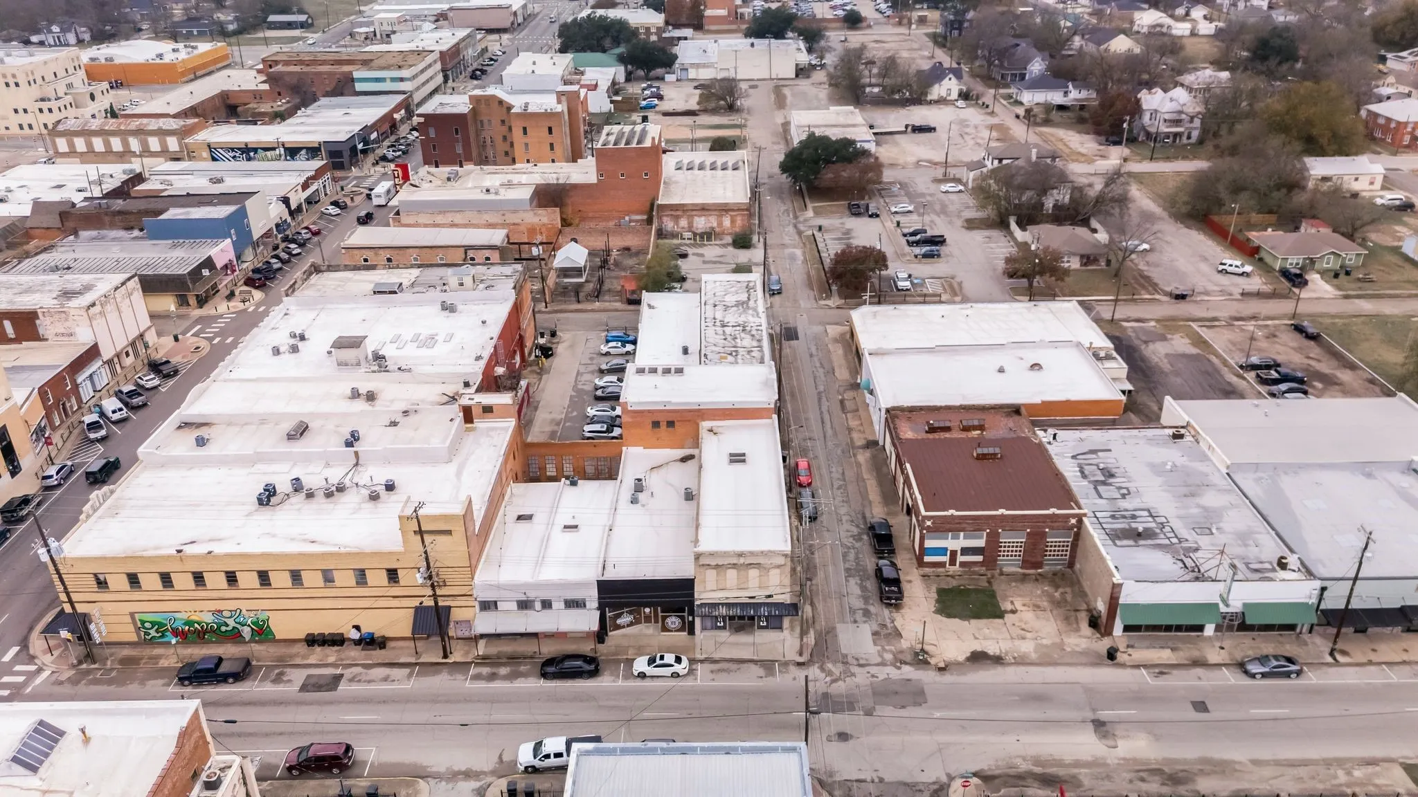 Retail For Rent in Hunt County , 2402 Stonewall Street, Greenville, Texas 75401, 0, 0, Garage spaces, 0 Sqft, built in 1943, Preowned, Price $1,975, mls#21128803, Real Estate Agent in Greenville, Homes For Rent in Hunt county, Homes For Rent in Greenville, Realtor in Greenville Texas, Real Estate Brokerage Independent Realty Texas, Luminita Cordes Realtor