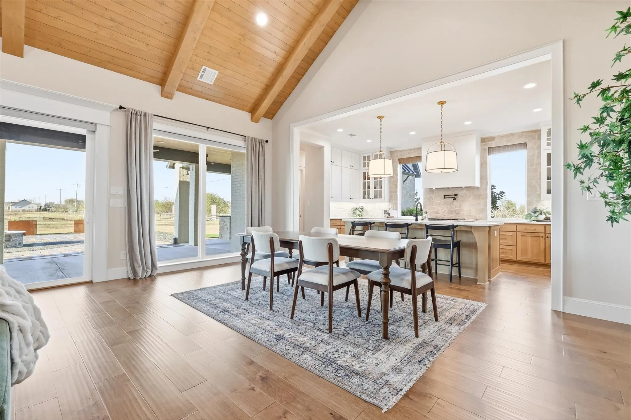 Single Family Residence For Sale in Ellis County , 122 Ozro Road, Maypearl, Texas 76084, 4 Bedroom, 3 Bathroom, 3 Garage spaces, 3,507 Sqft, built in 2023, New Construction - Complete, mls#21126789, Real Estate Agent in Maypearl, Homes For Sale in Ellis county, Homes For Sale in Maypearl, Realtor in Maypearl Texas, Real Estate Brokerage Independent Realty Texas, Luminita Cordes Realtor