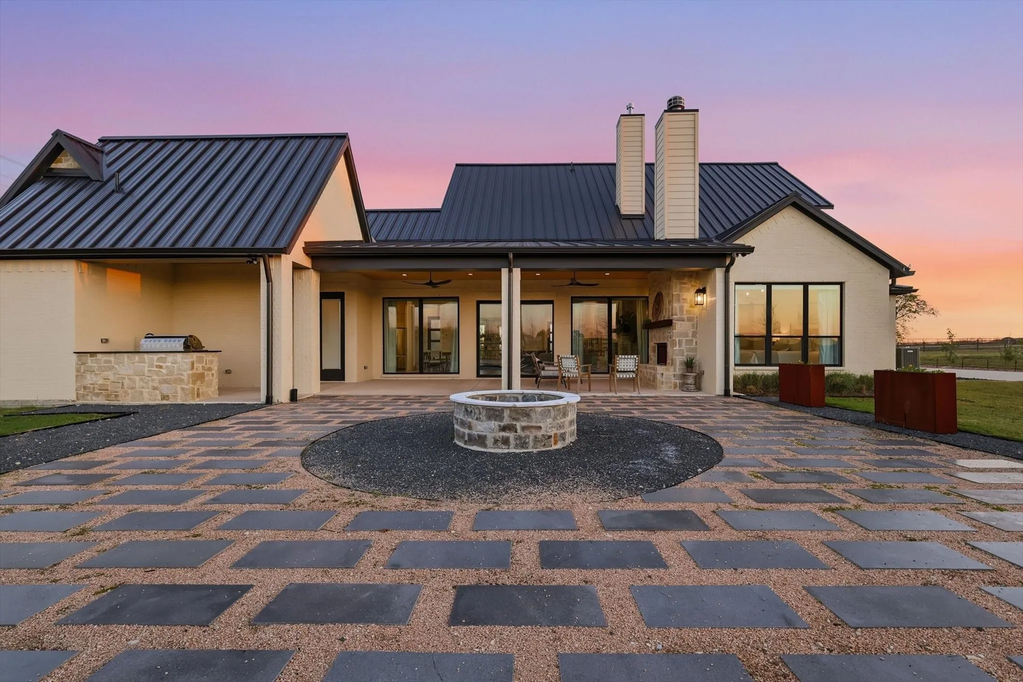 Single Family Residence For Sale in Ellis County , 122 Ozro Road, Maypearl, Texas 76084, 4 Bedroom, 3 Bathroom, 3 Garage spaces, 3,507 Sqft, built in 2023, New Construction - Complete, mls#21126789, Real Estate Agent in Maypearl, Homes For Sale in Ellis county, Homes For Sale in Maypearl, Realtor in Maypearl Texas, Real Estate Brokerage Independent Realty Texas, Luminita Cordes Realtor